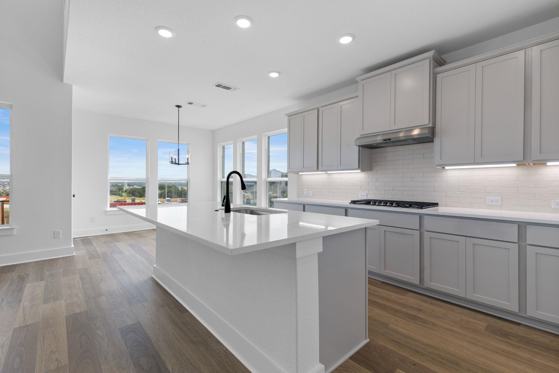 204 Smoke Signal Ct, Liberty Hill, TX 78642