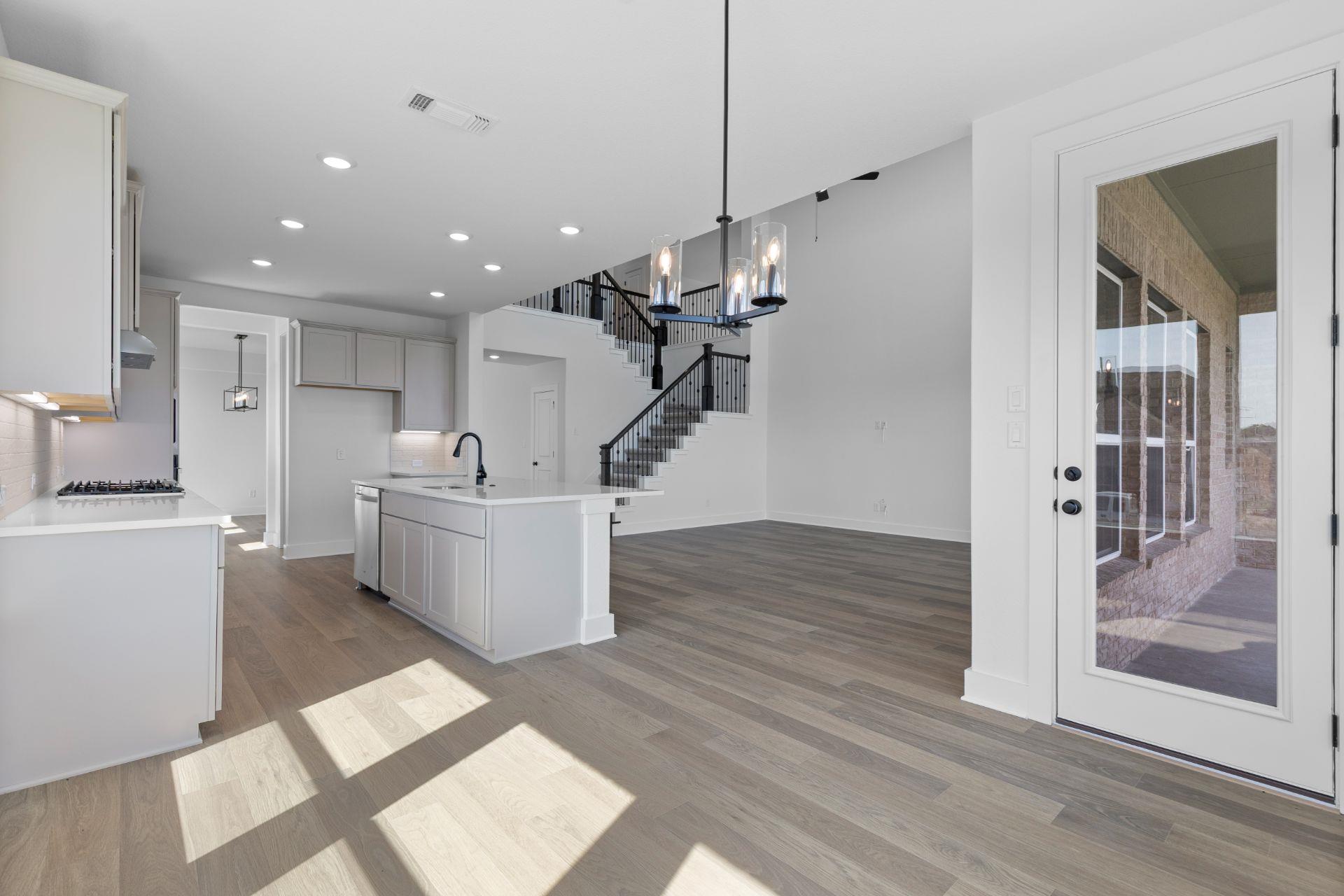 204 Smoke Signal Ct, Liberty Hill, TX 78642