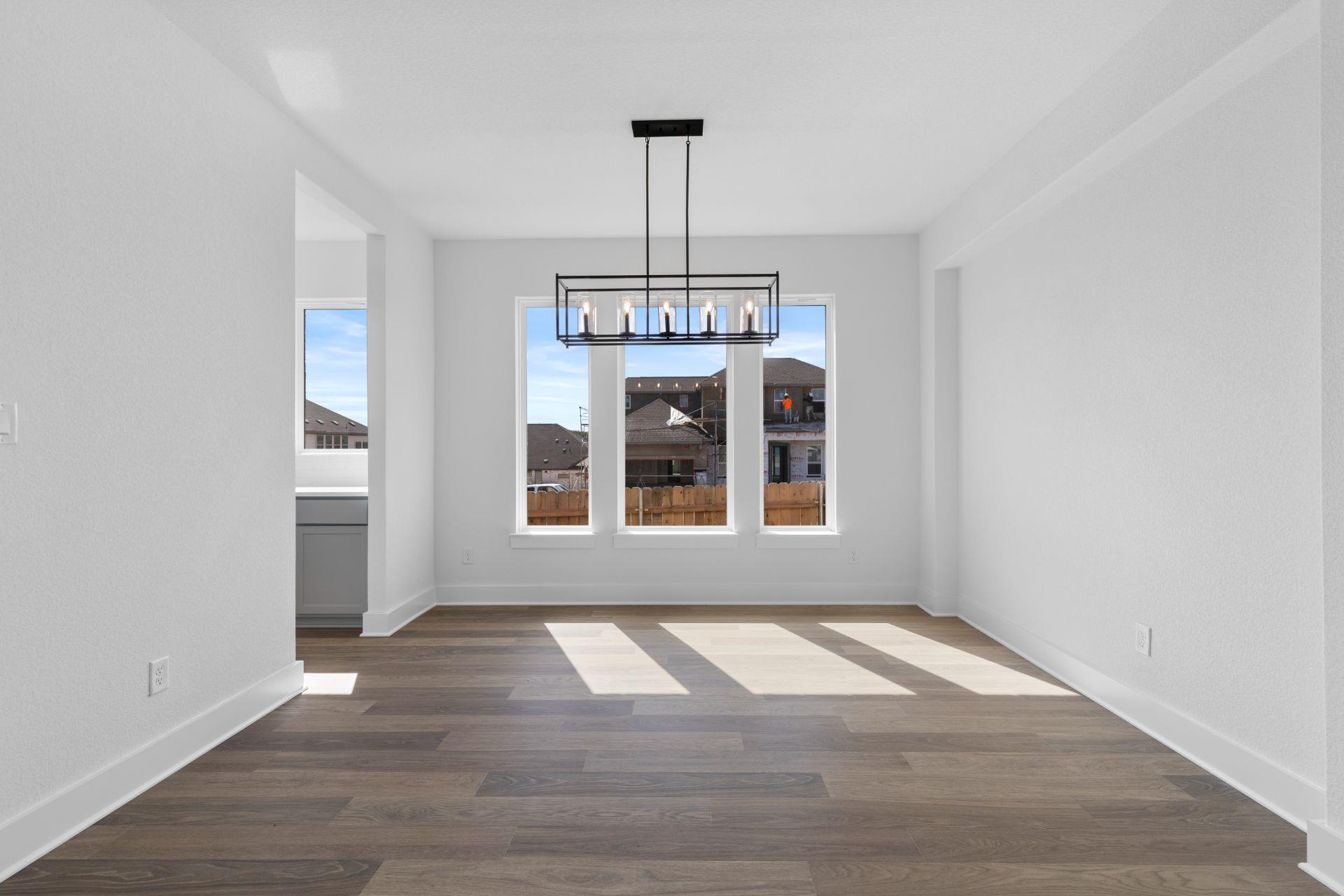 204 Smoke Signal Ct, Liberty Hill, TX 78642