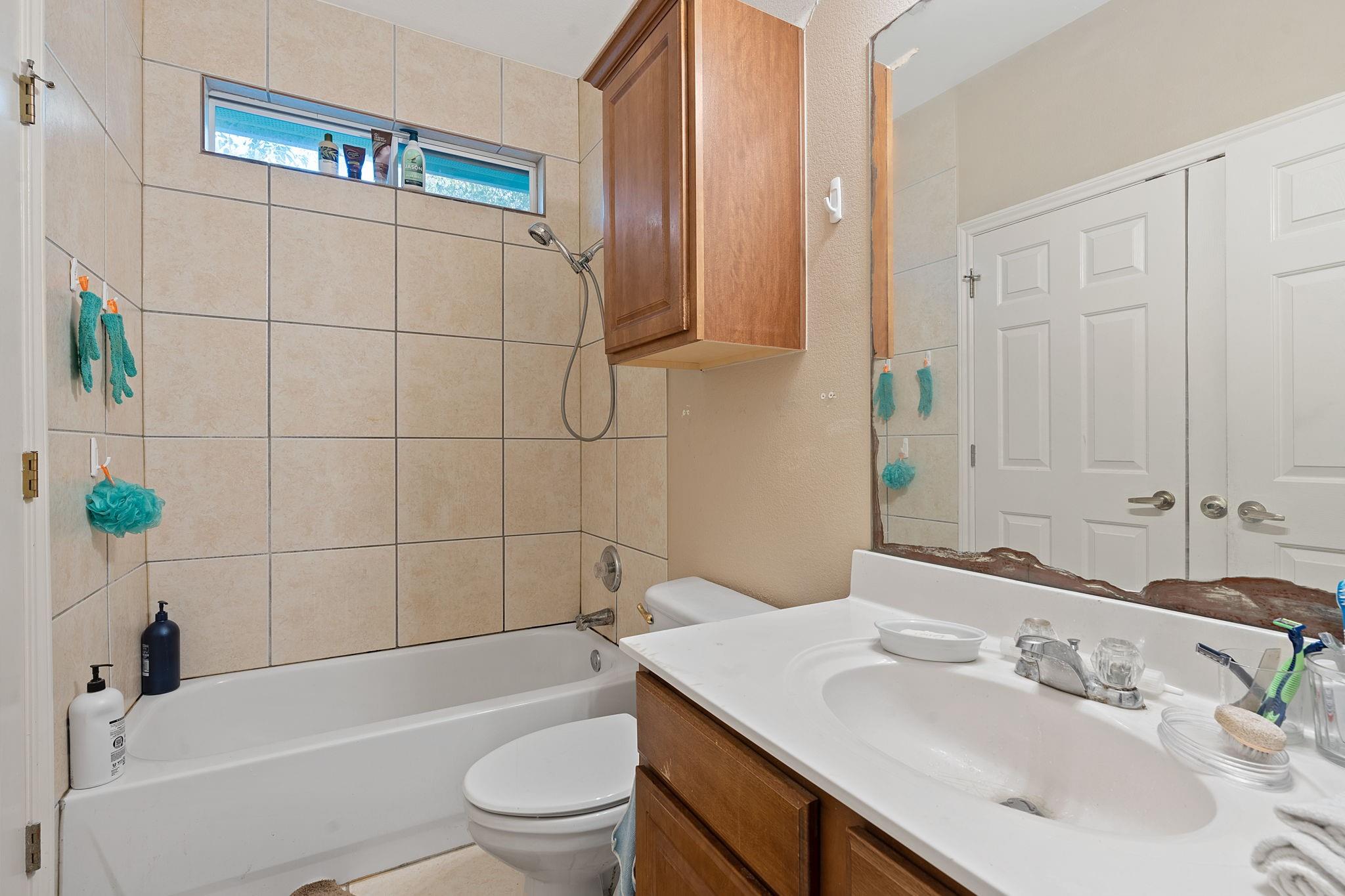 1109 Ebert Ave # A & B, Austin, TX 78721