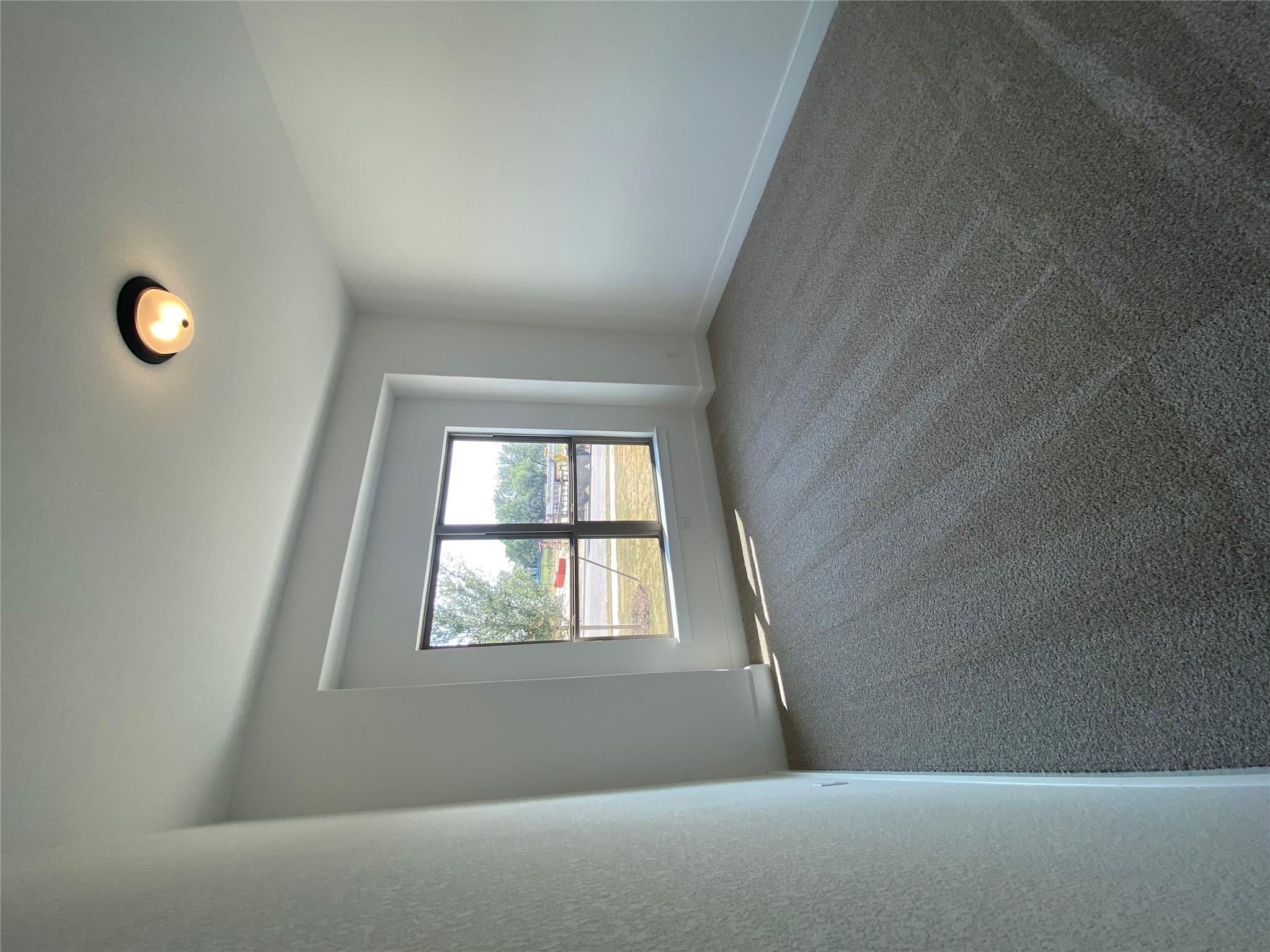 212 Smoke Signal Ct, Liberty Hill, TX 78642