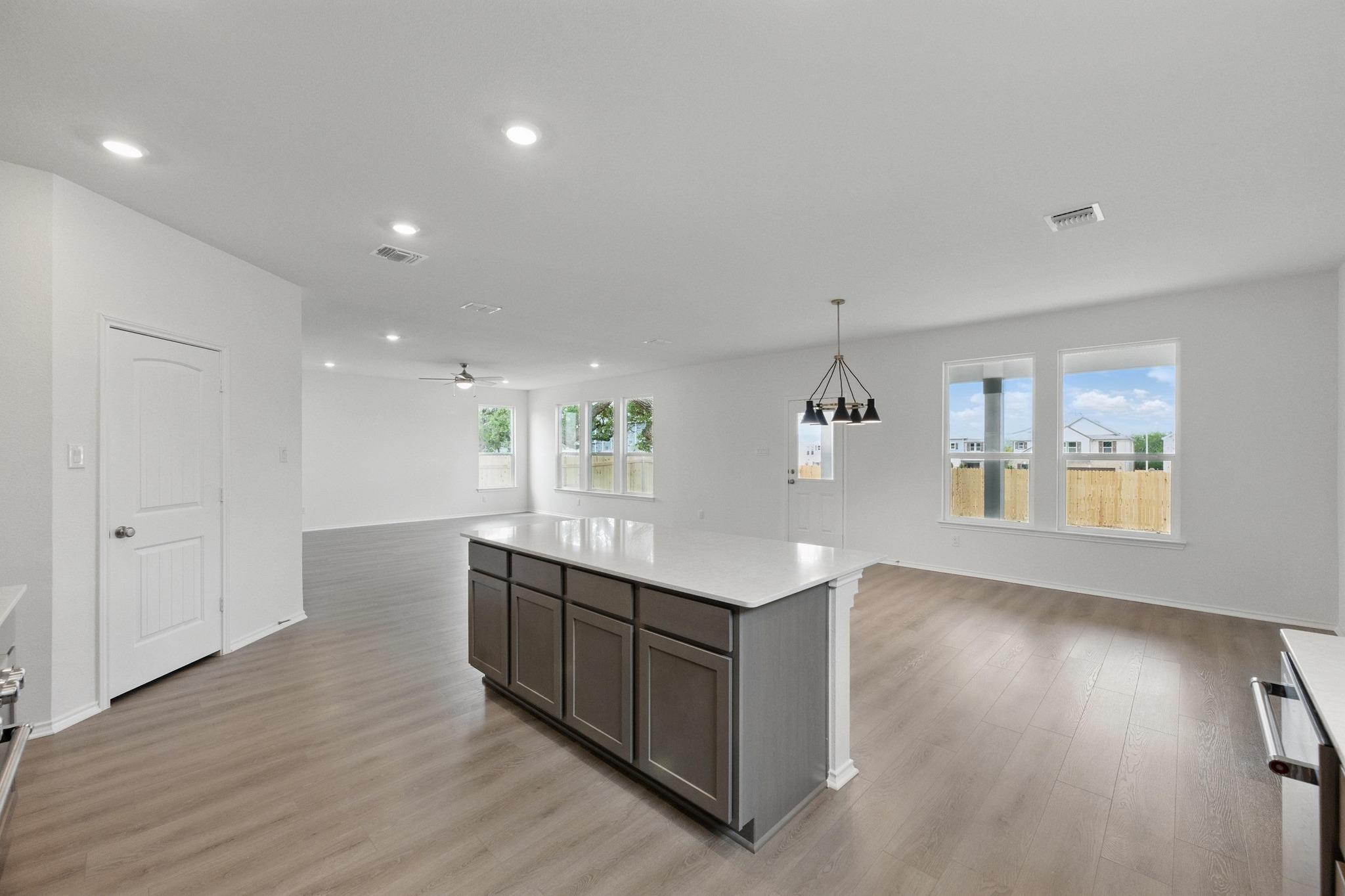 1705 Garlock Dr, Leander, TX 78641