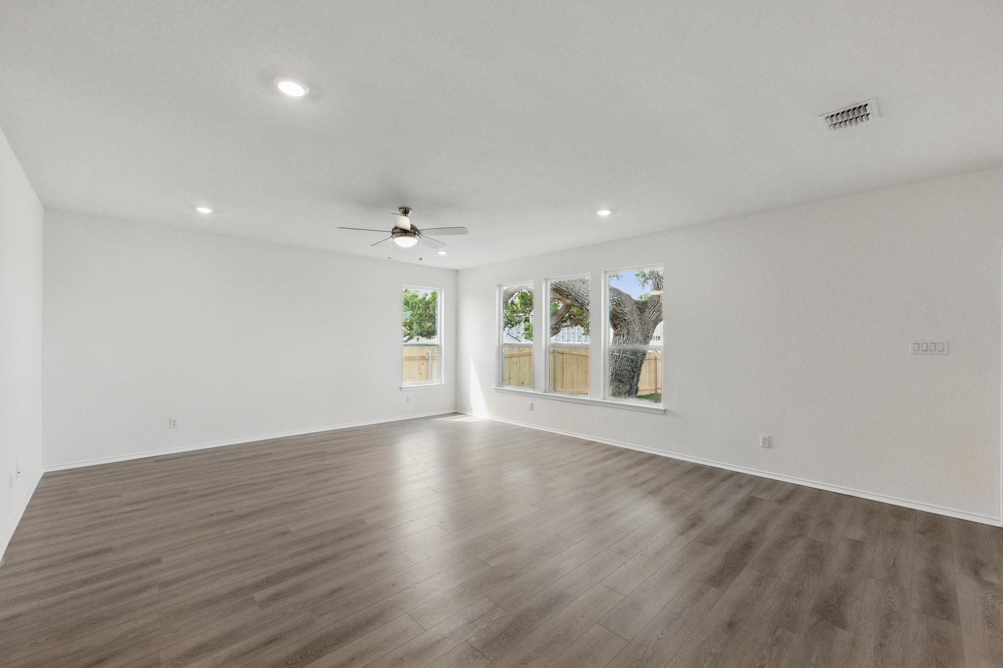 1705 Garlock Dr, Leander, TX 78641