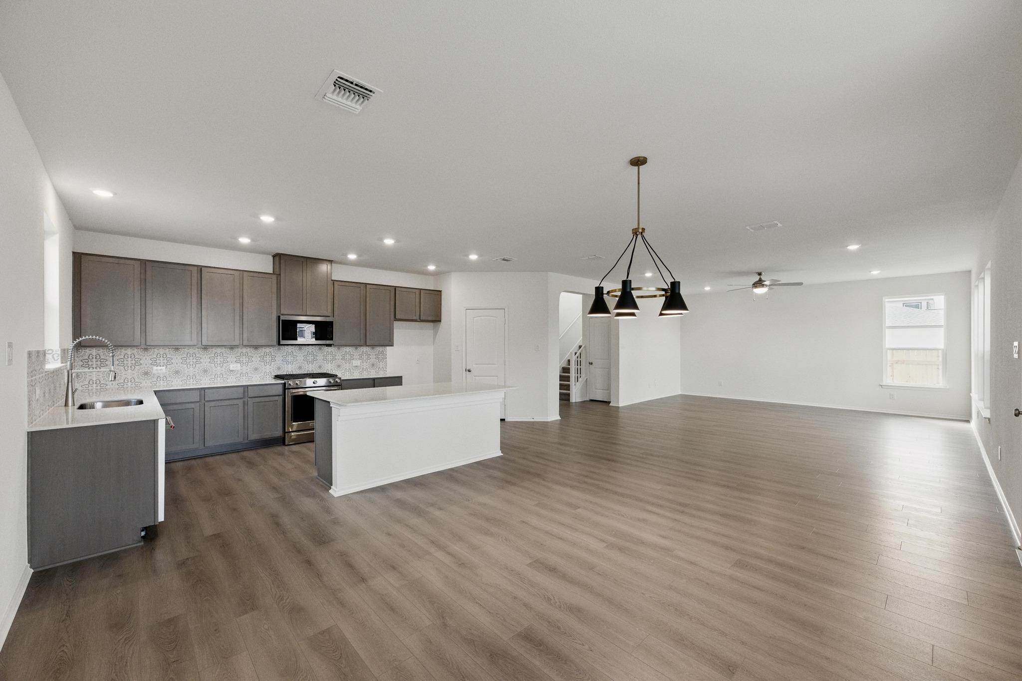 1705 Garlock Dr, Leander, TX 78641