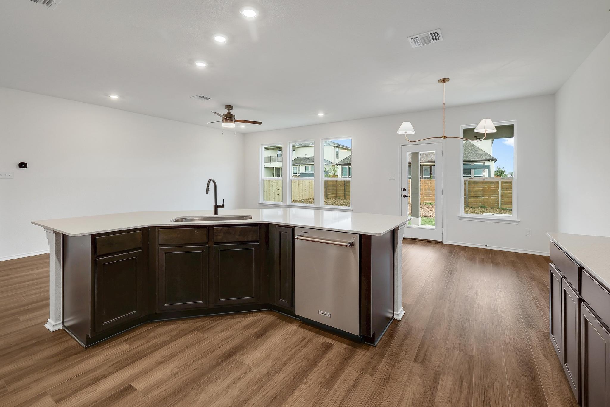 1536 Garlock Dr, Leander, TX 78641