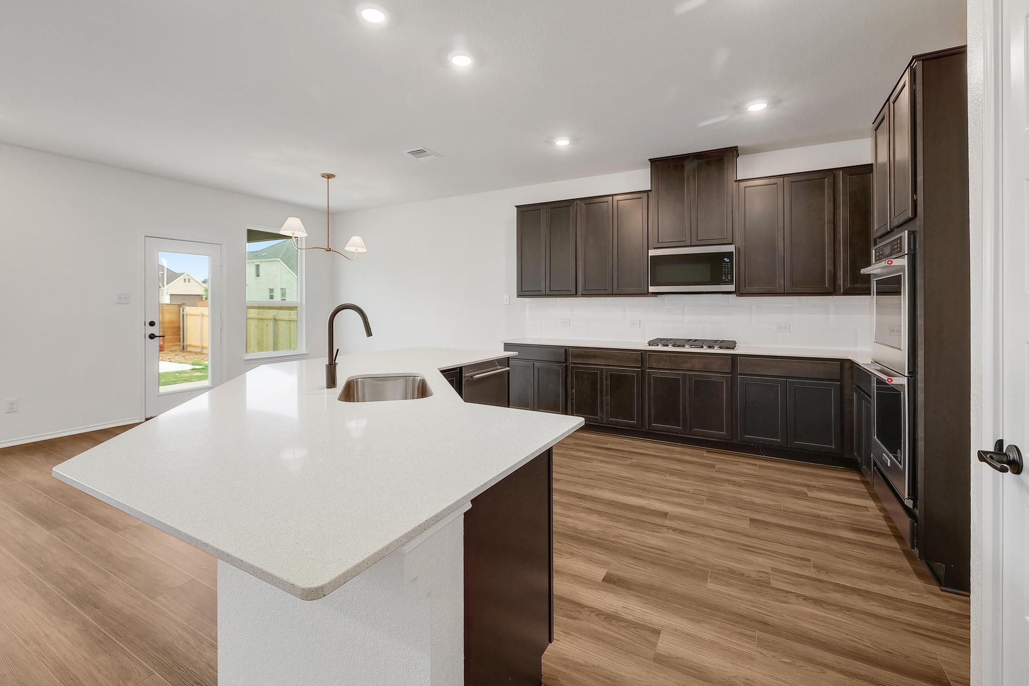 1536 Garlock Dr, Leander, TX 78641