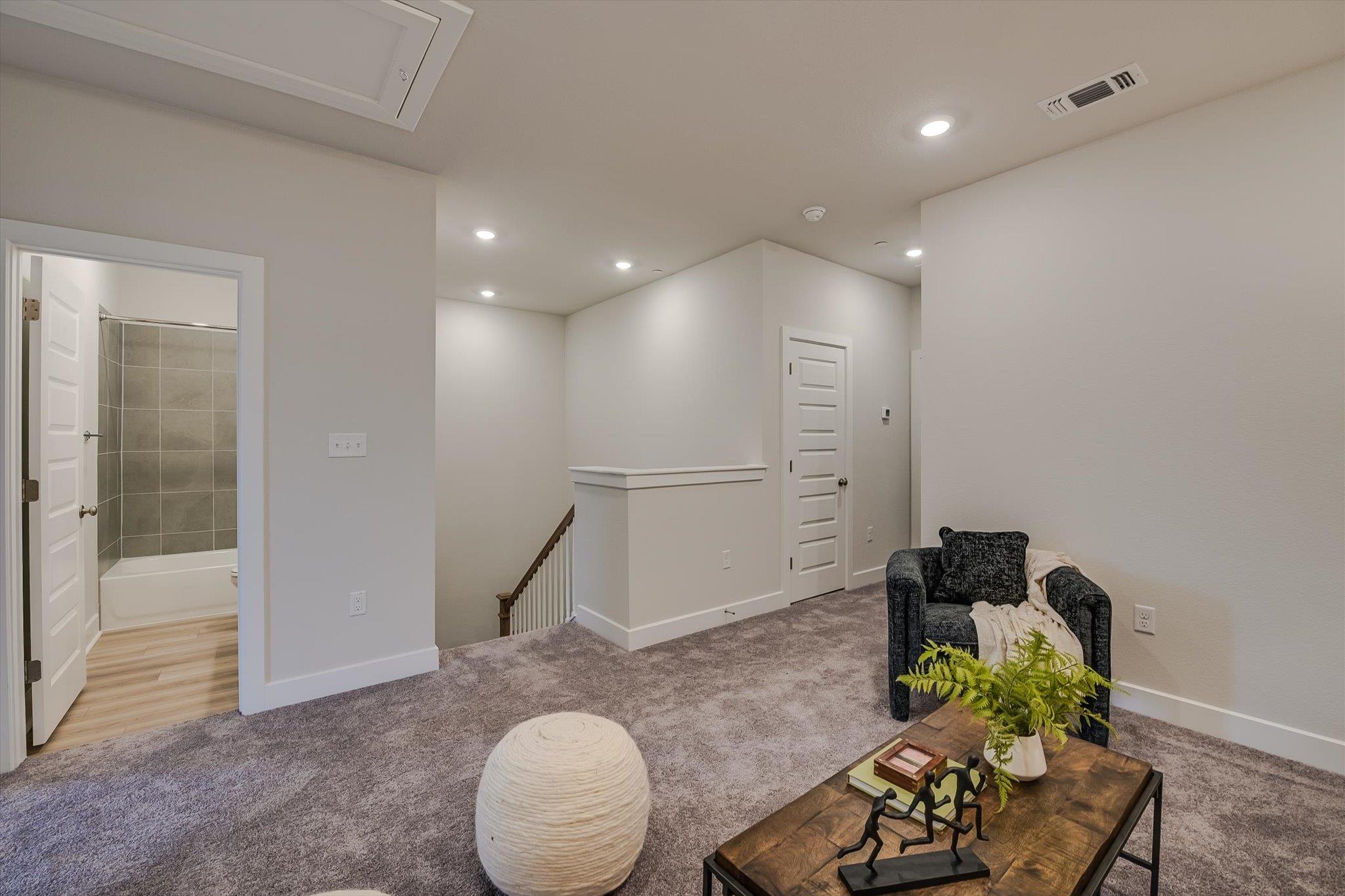 407 Emory Crossing Blvd, Hutto, TX 78634