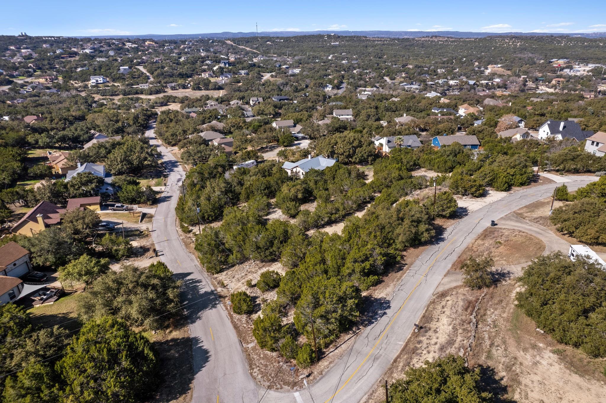 21902 Moffat Dr, Spicewood, TX 78669