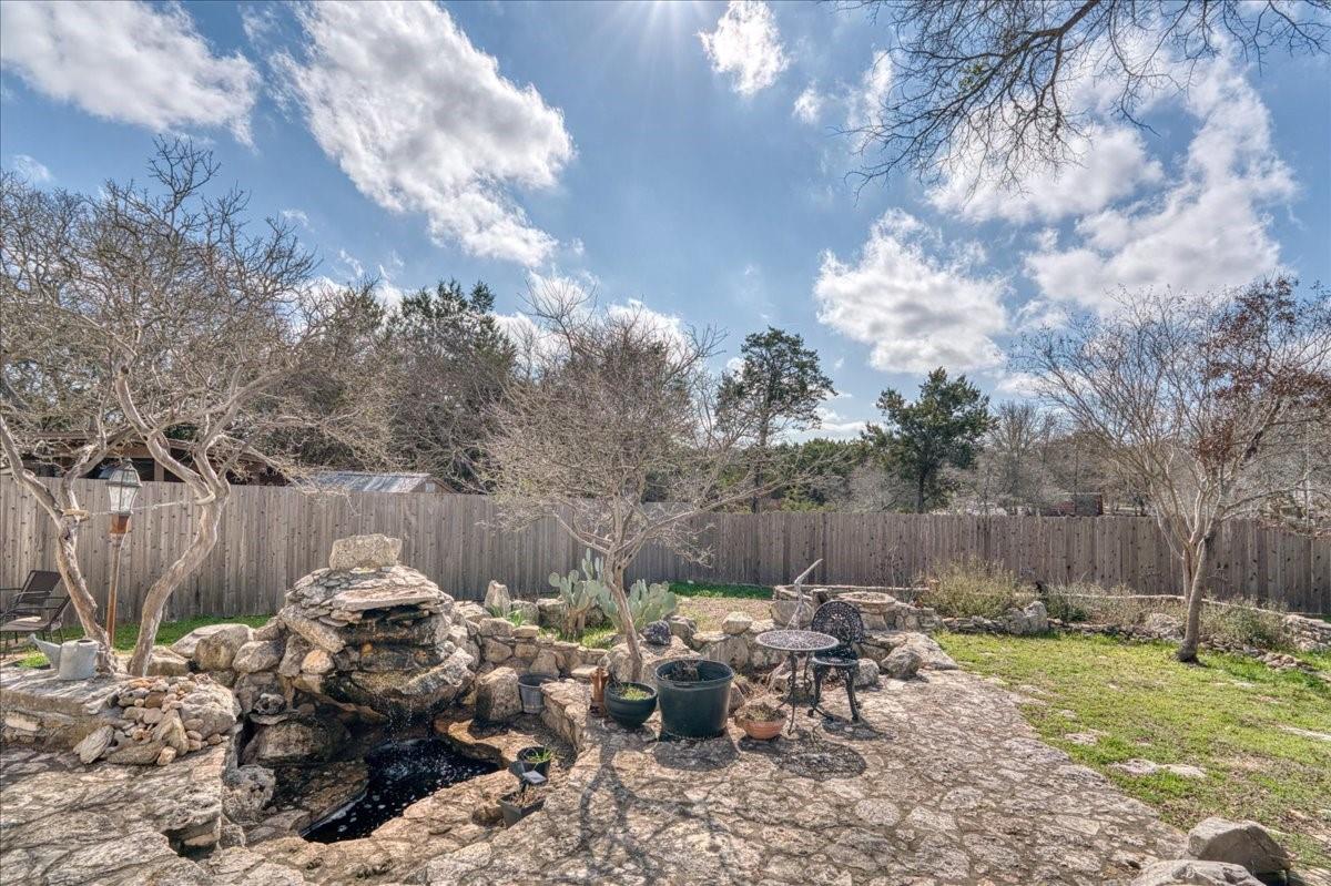 20 Saddle Rock Rdg, Wimberley, TX 78676
