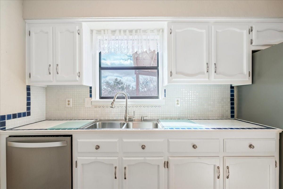 20 Saddle Rock Rdg, Wimberley, TX 78676