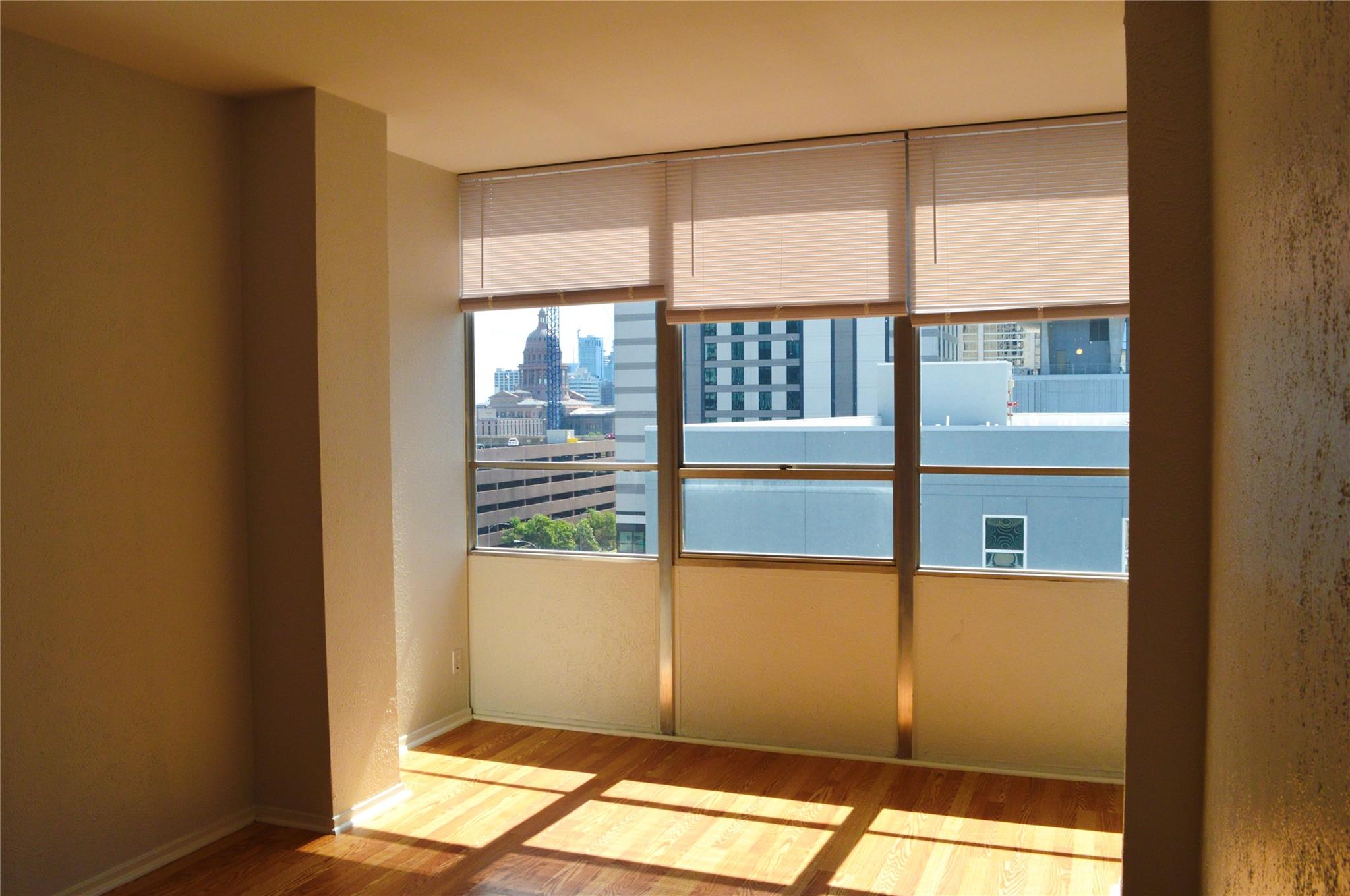 1800 LAVACA St # 807, Austin, TX 78701