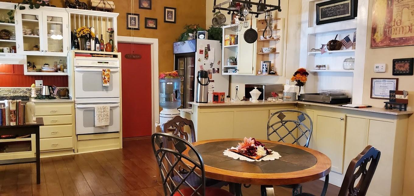 1307 WRIGHT St, Llano, TX 78643
