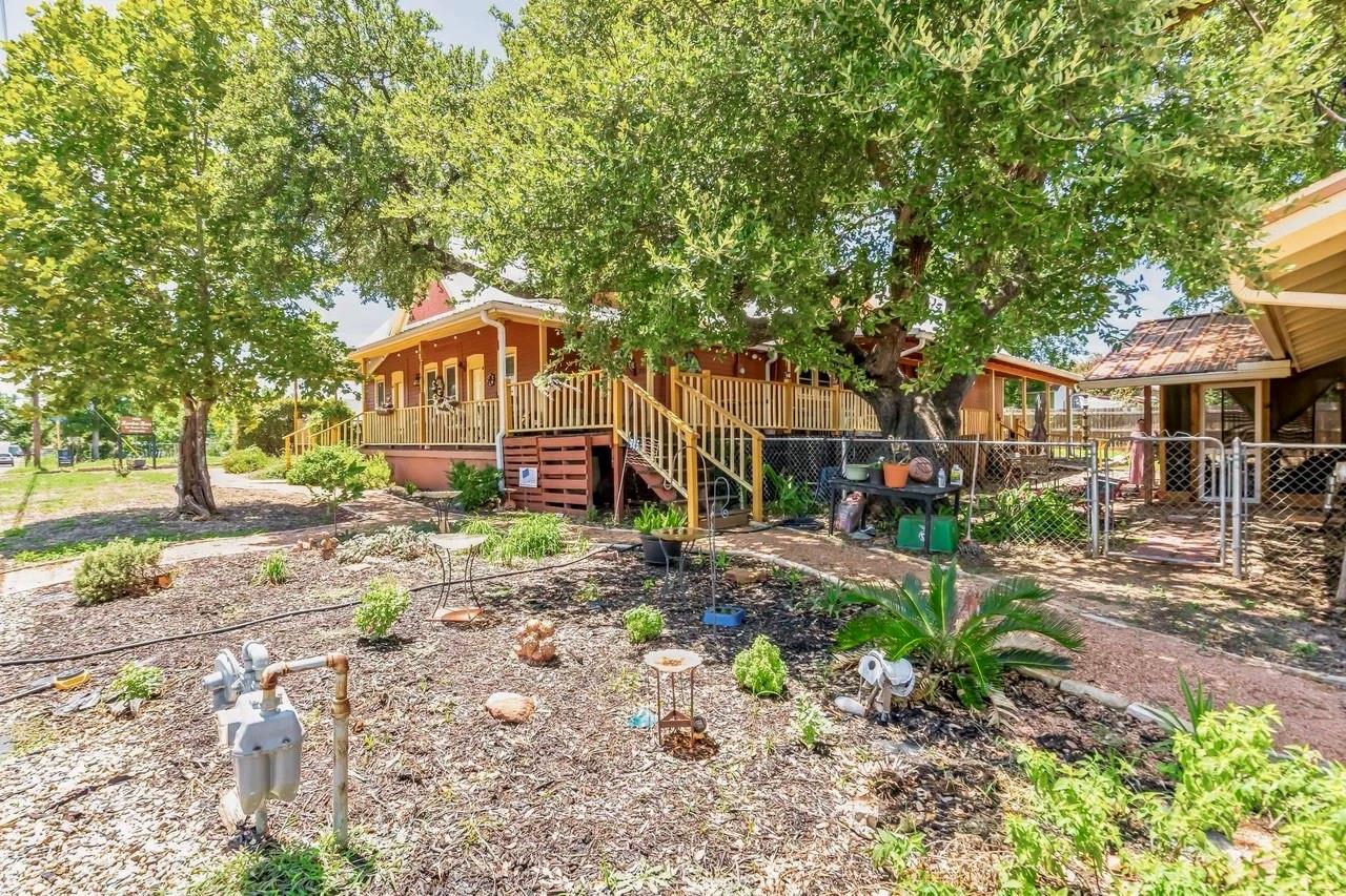 1307 WRIGHT St, Llano, TX 78643
