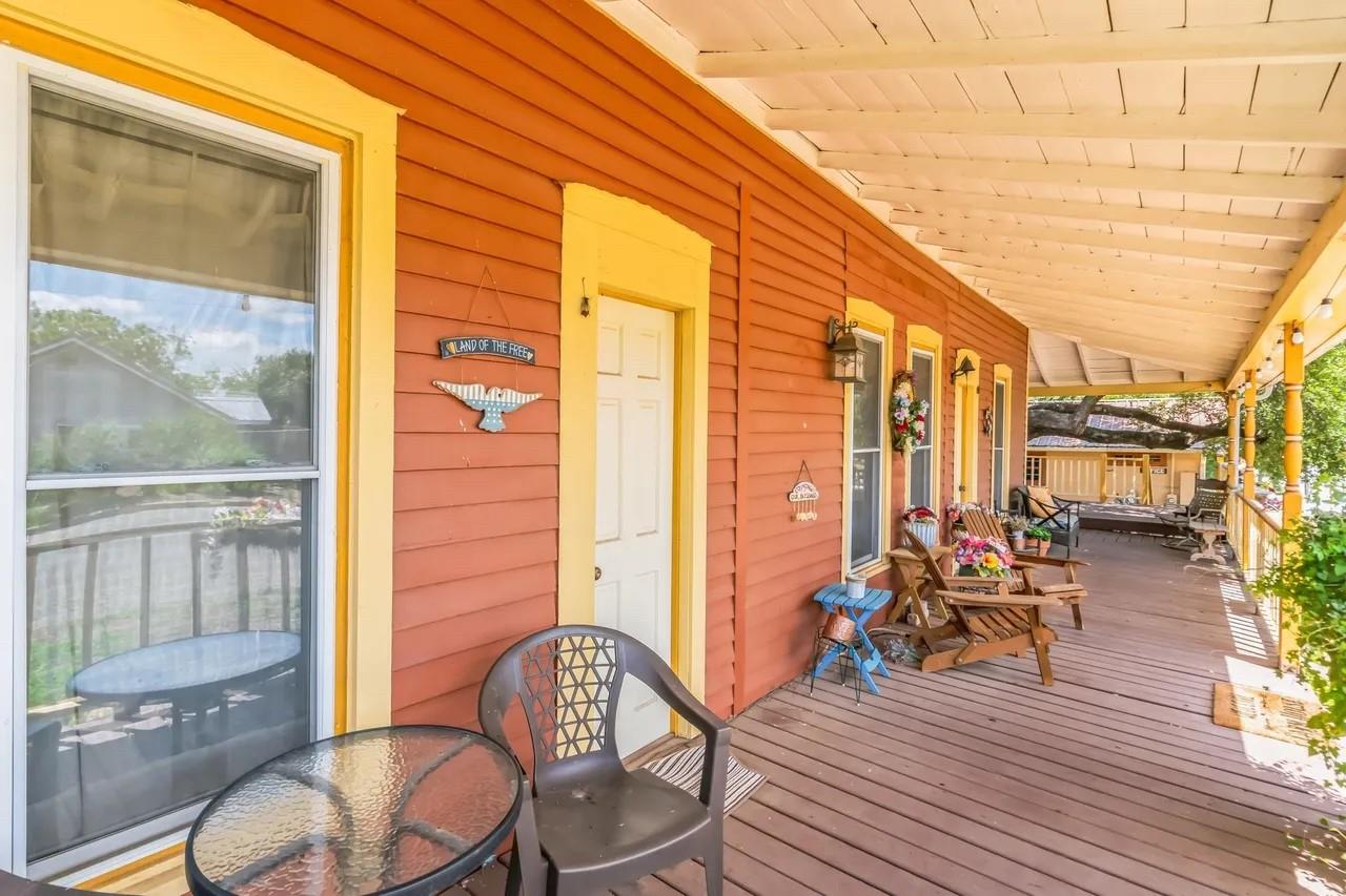 1307 WRIGHT St, Llano, TX 78643