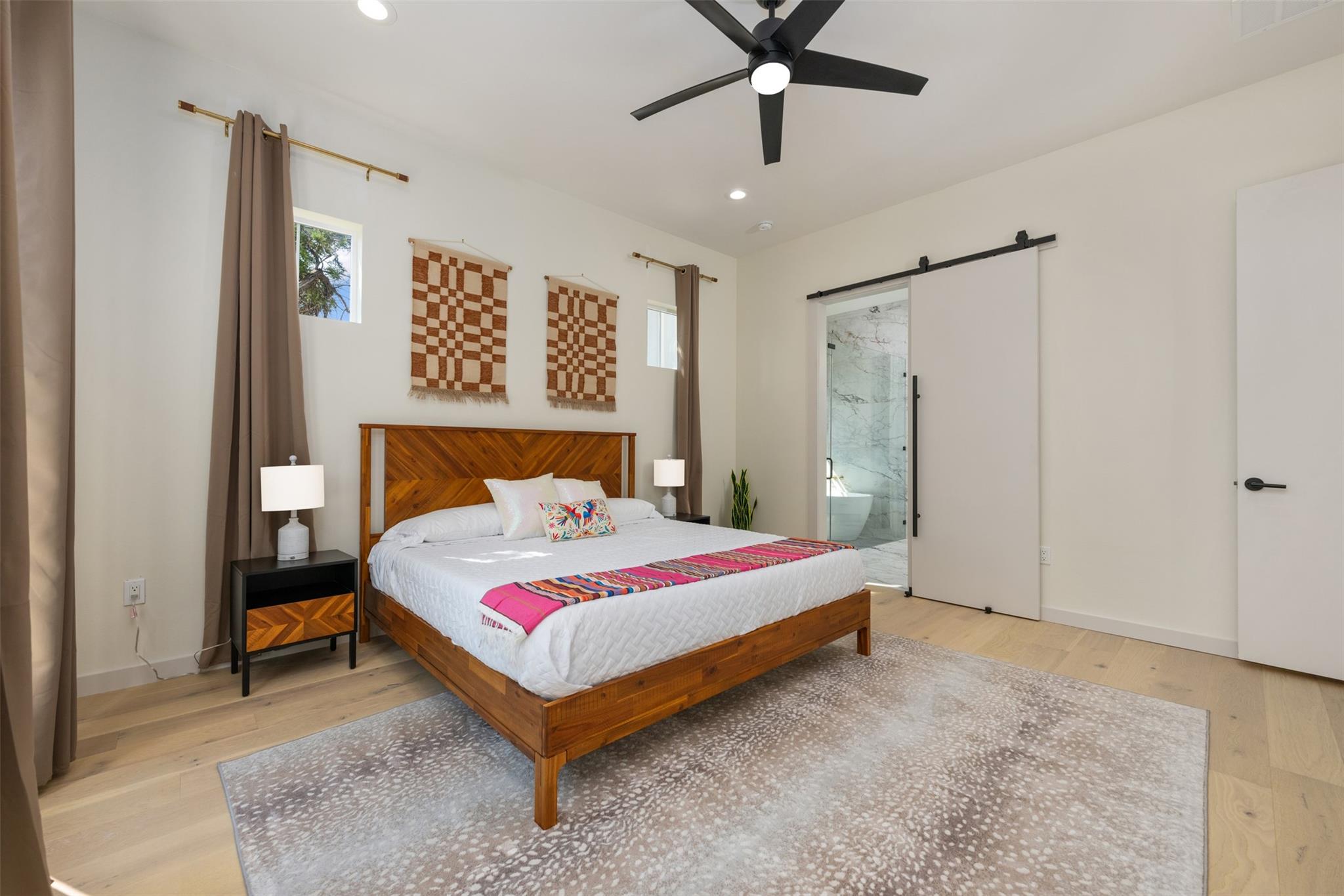 1301 Scenic Cir, Spicewood, TX 78669