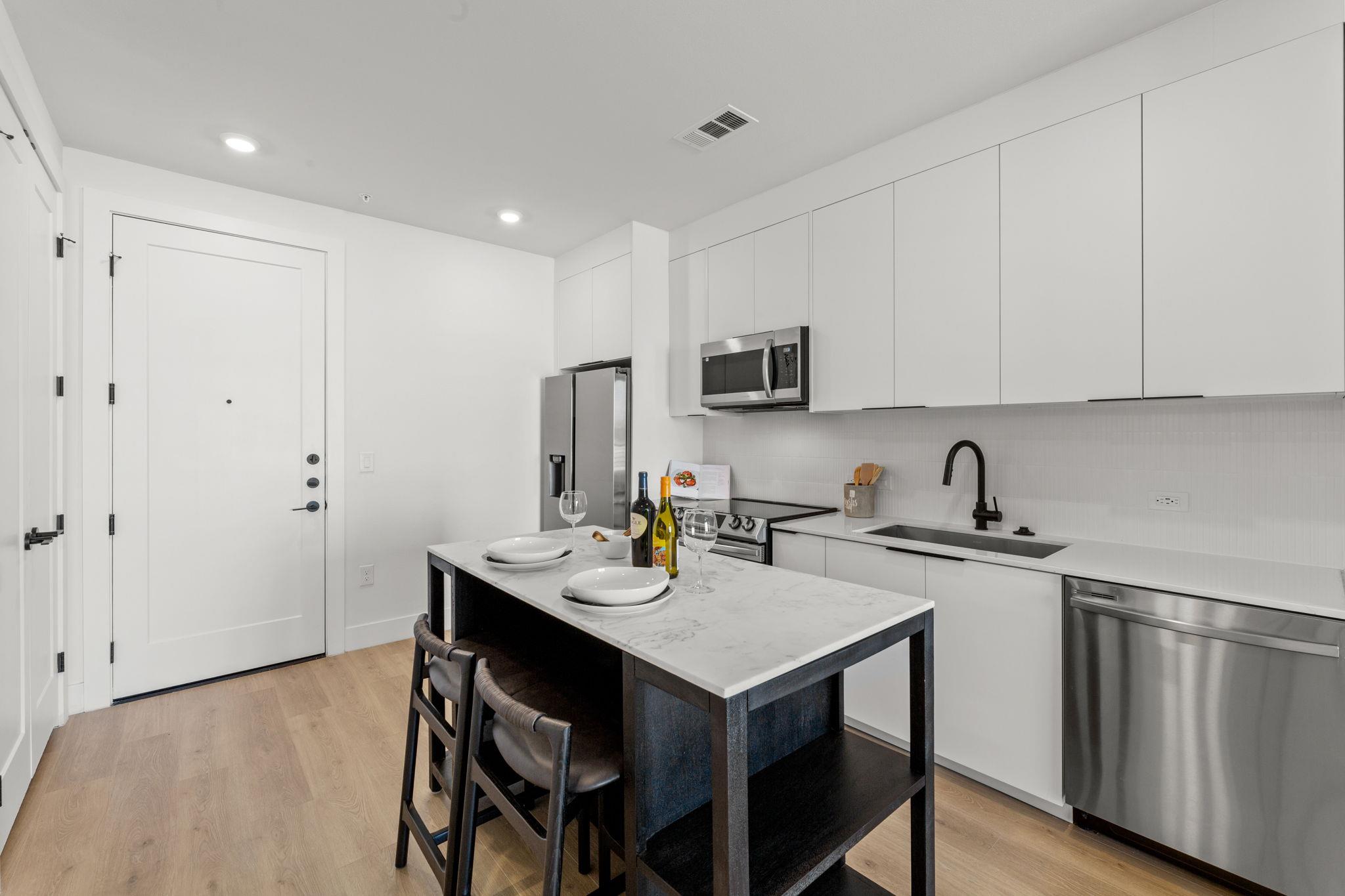 1701 Simond Ave # 601, Austin, TX 78723