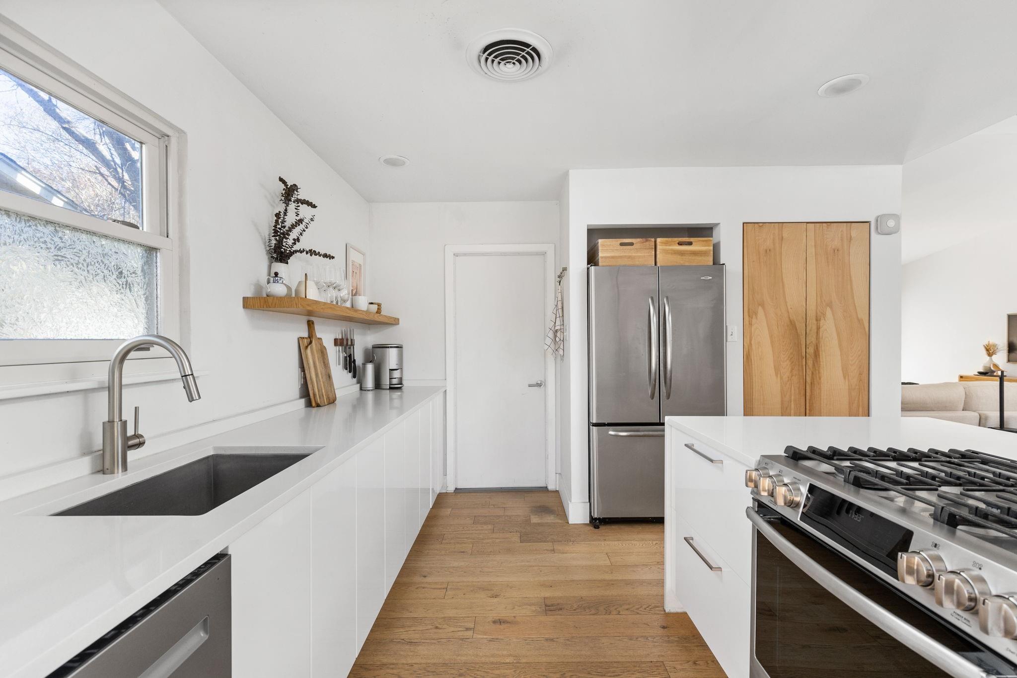 2704 Nottingham Ln, Austin, TX 78704