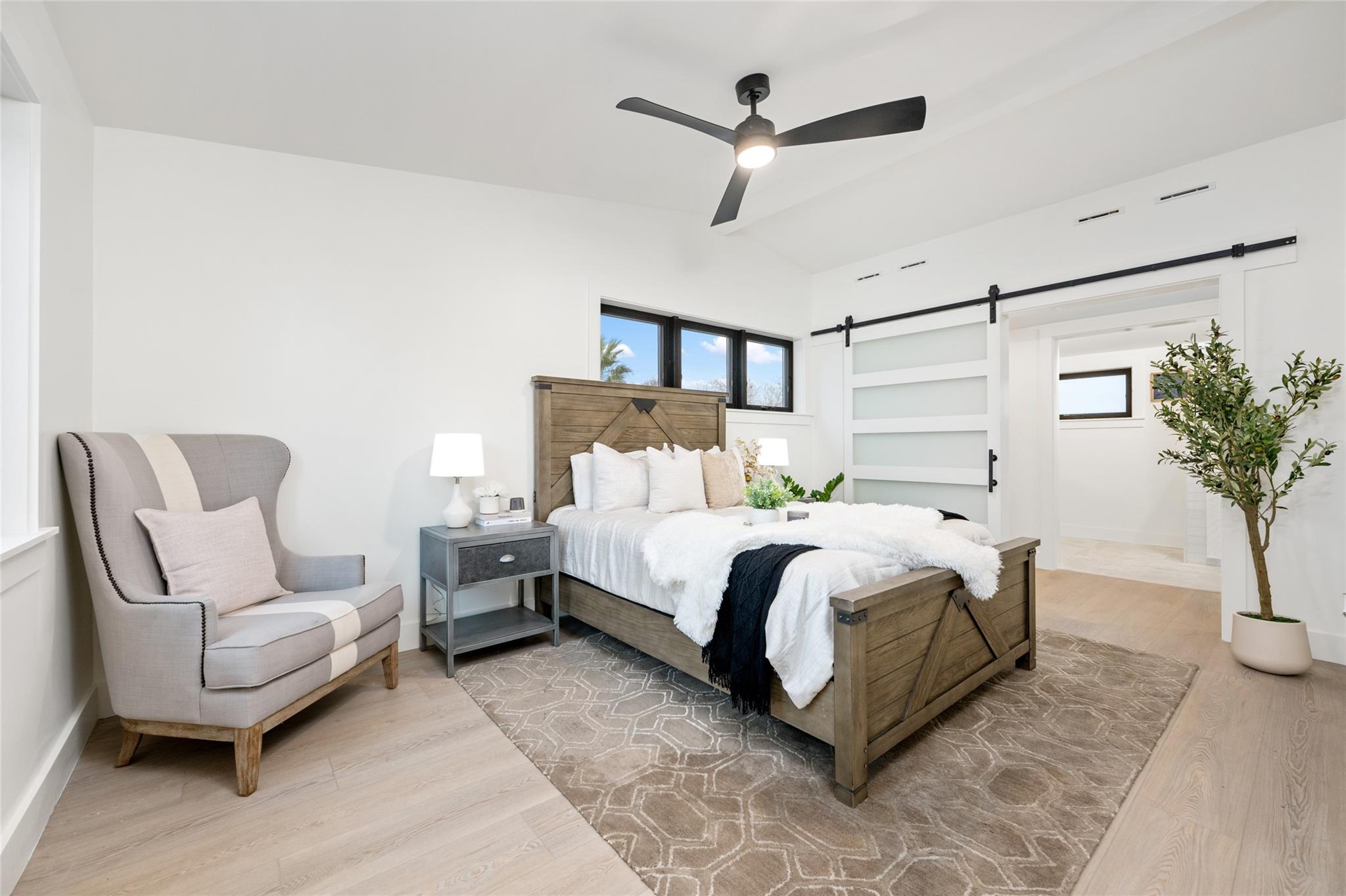 409 Crockett St # 3, Austin, TX 78704