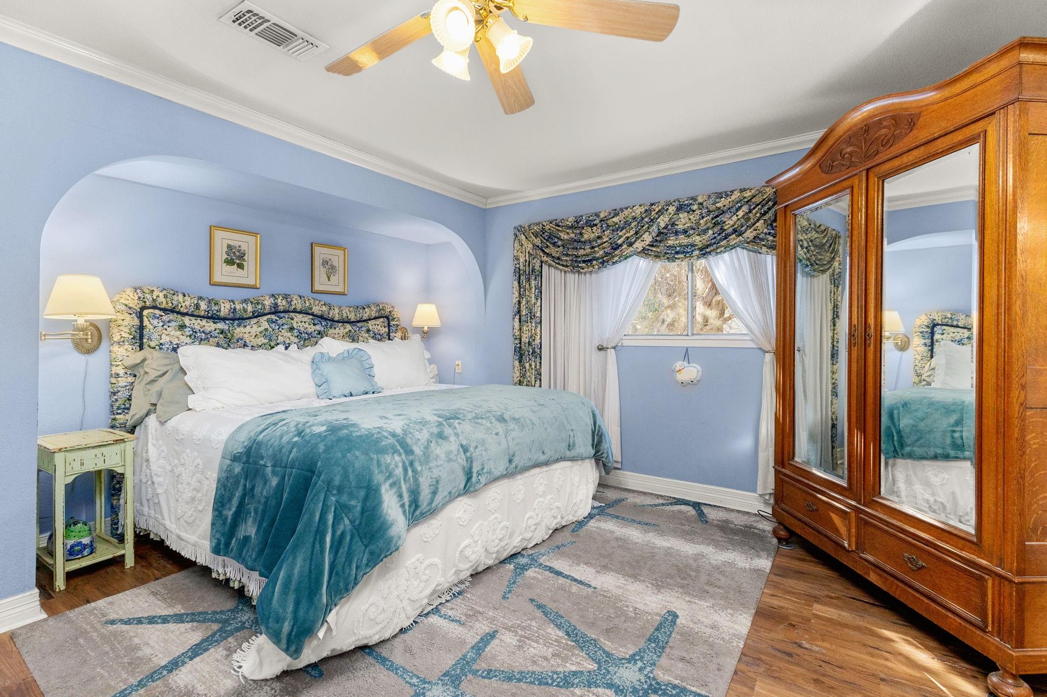 1385 Edwards Blvd, New Braunfels, TX 78132