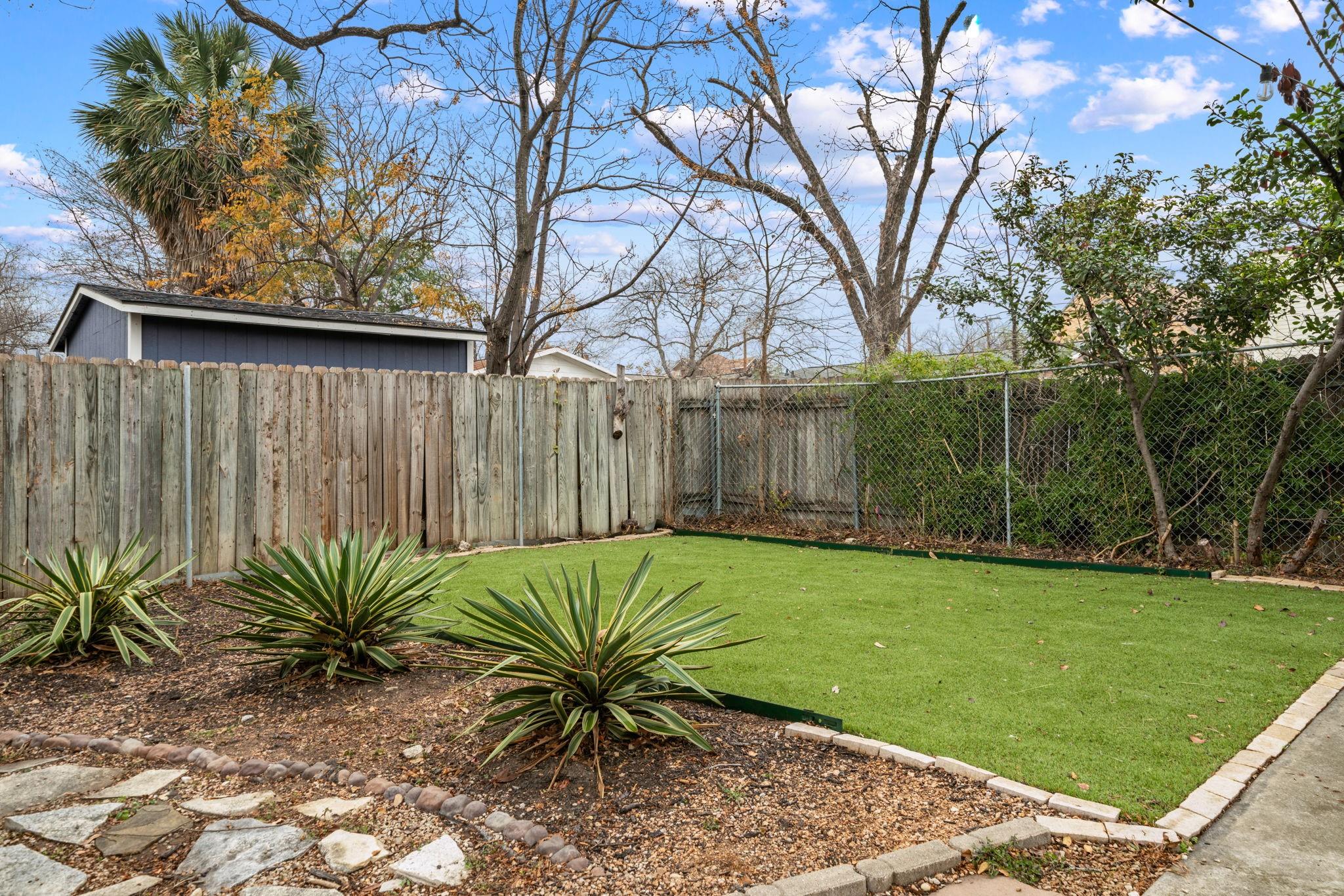 617 E Park Ave, San Antonio, TX 78212