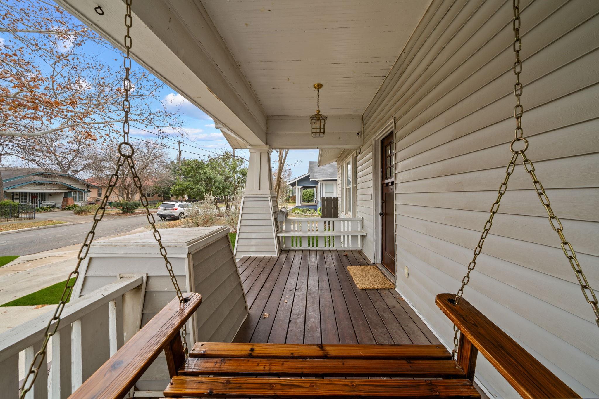 617 E Park Ave, San Antonio, TX 78212