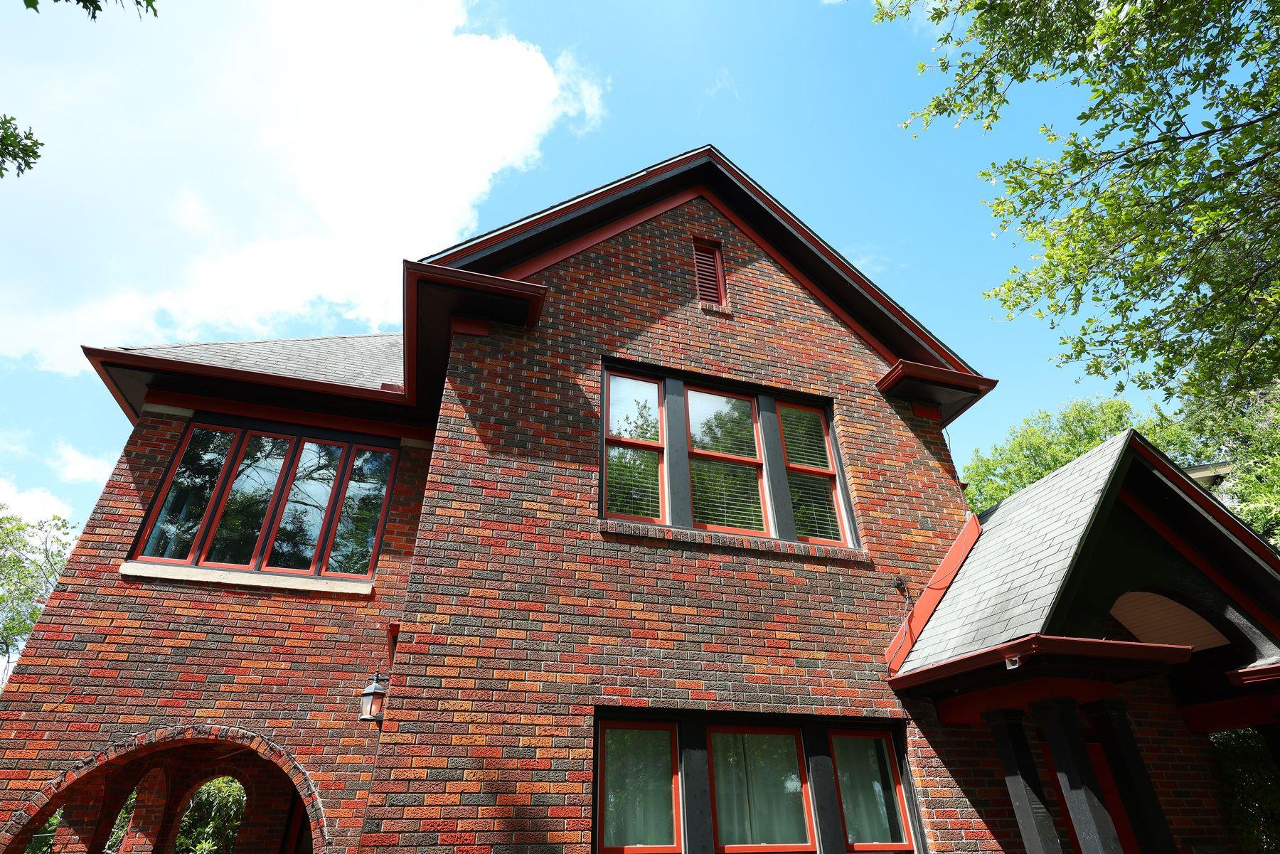 609 Texas, Austin, TX 78705