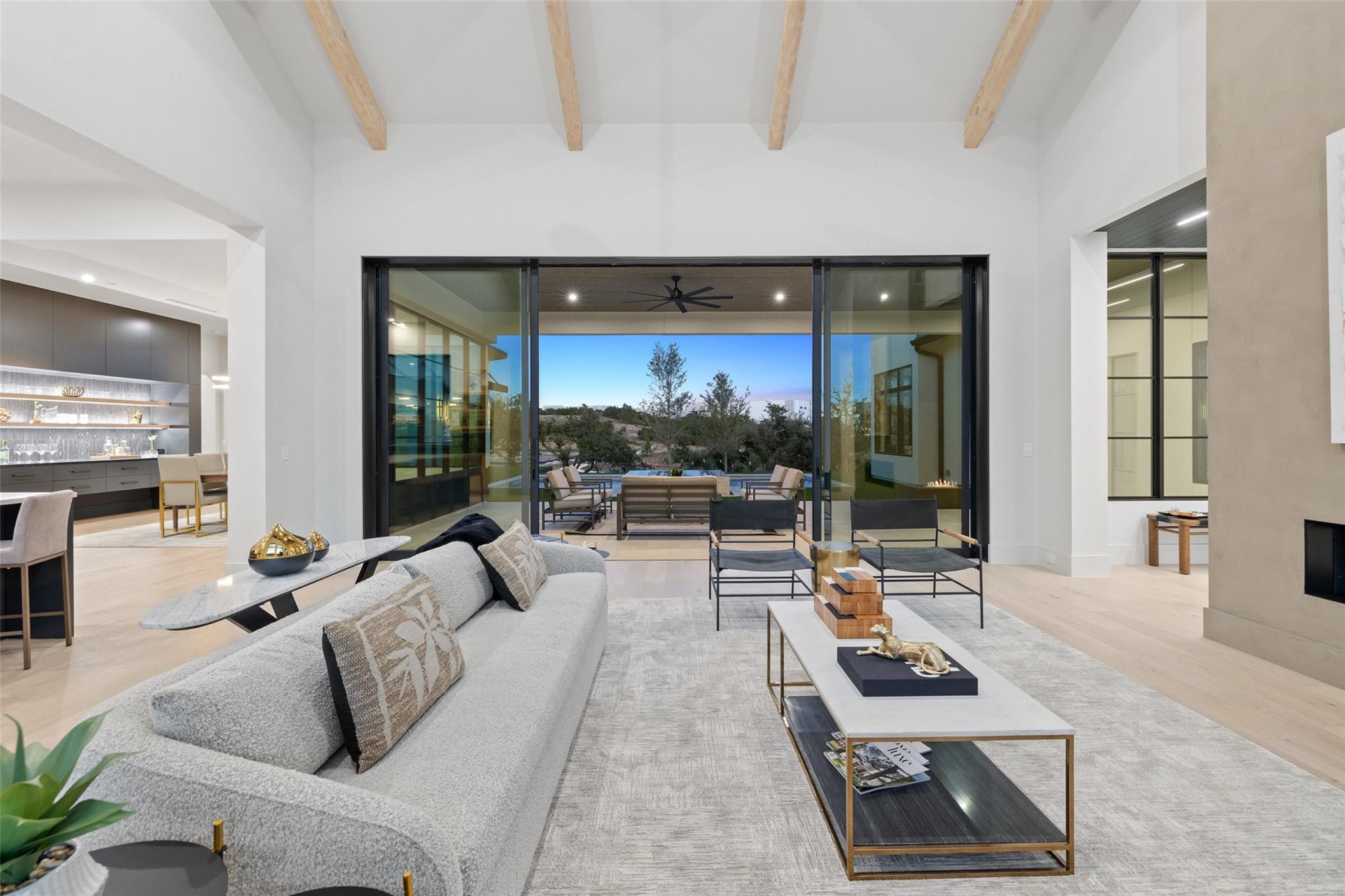 5801 Twin Peaks Trce, Austin, TX 78738