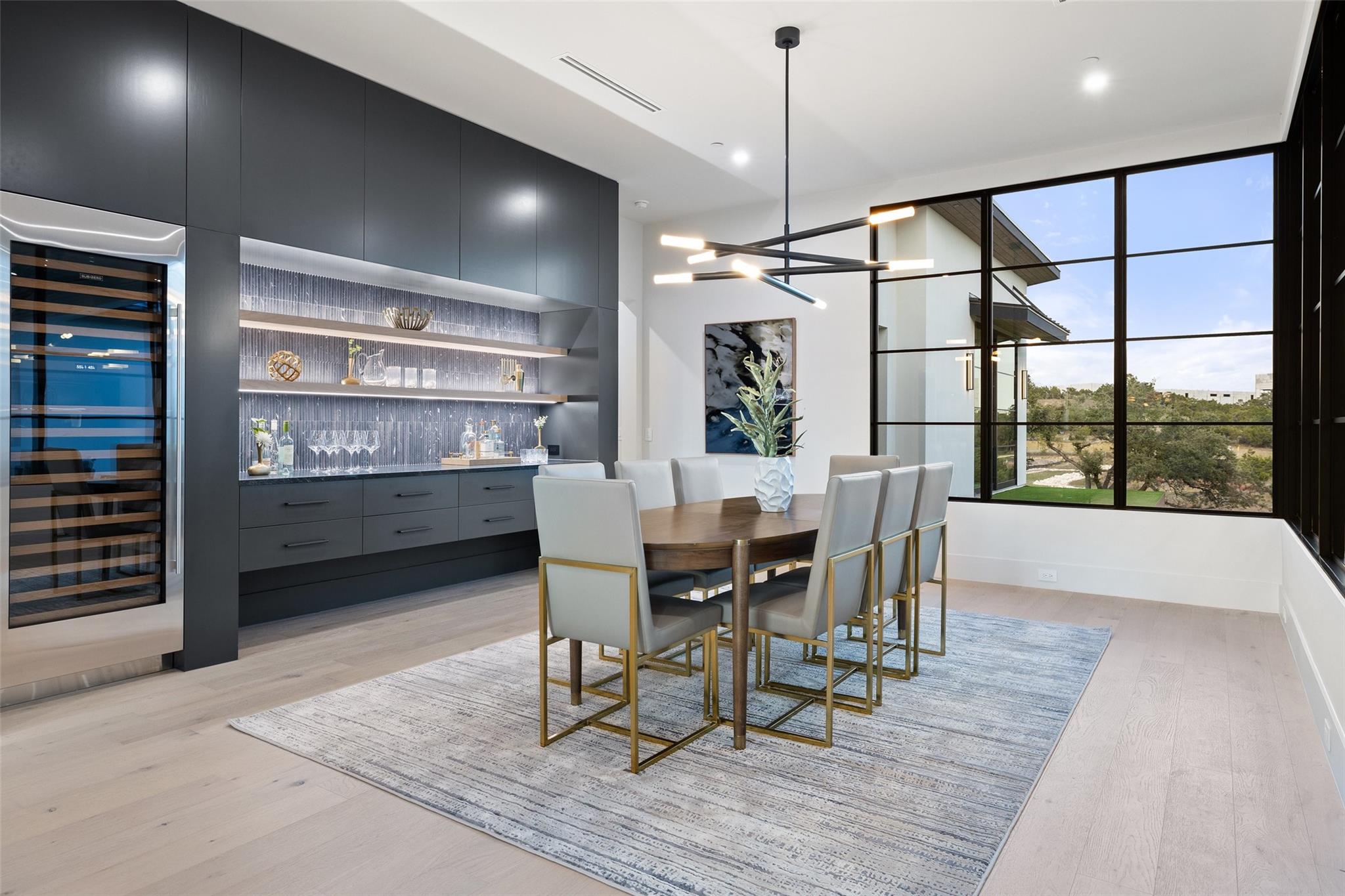 5801 Twin Peaks Trce, Austin, TX 78738