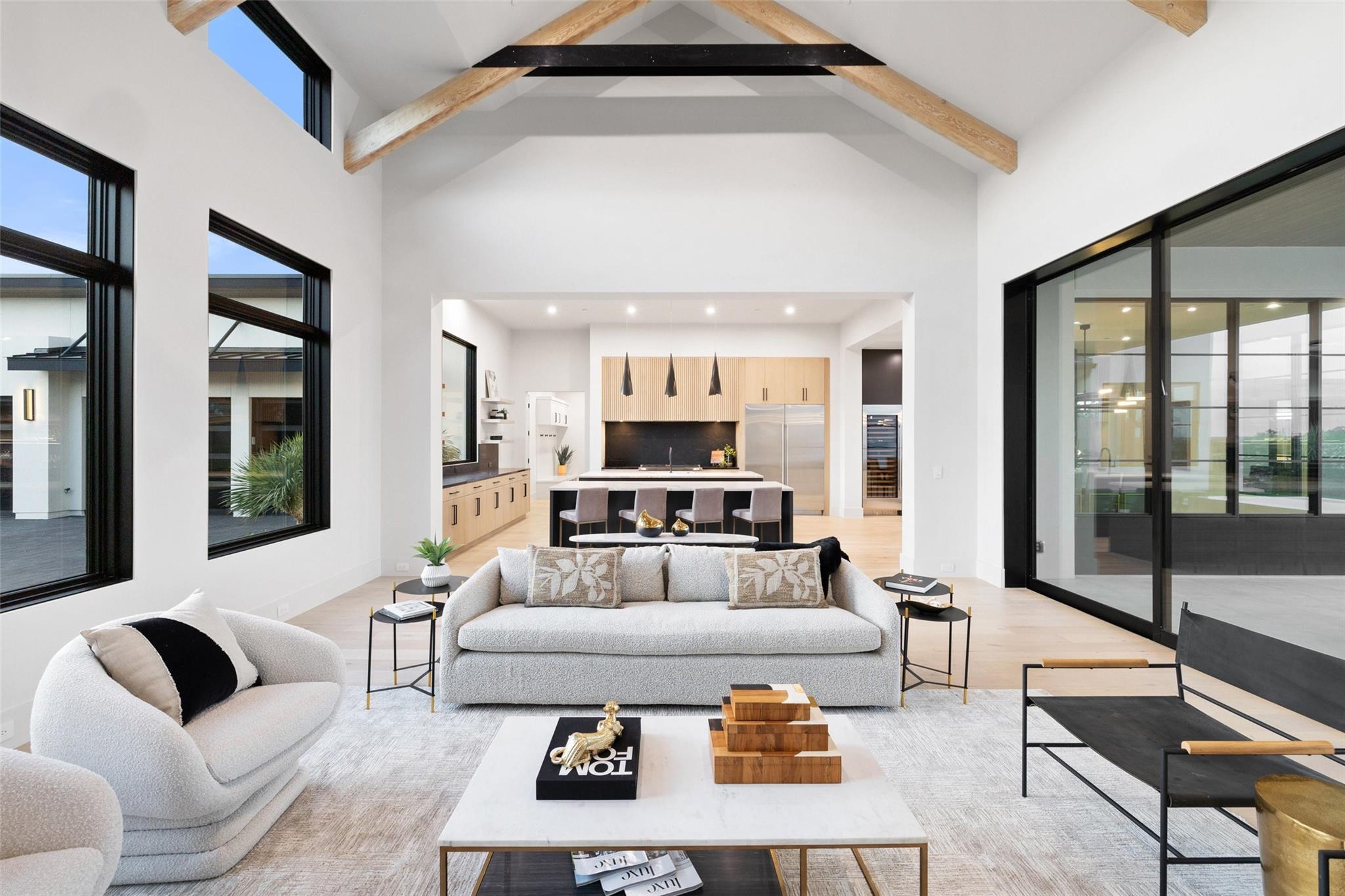 5801 Twin Peaks Trce, Austin, TX 78738