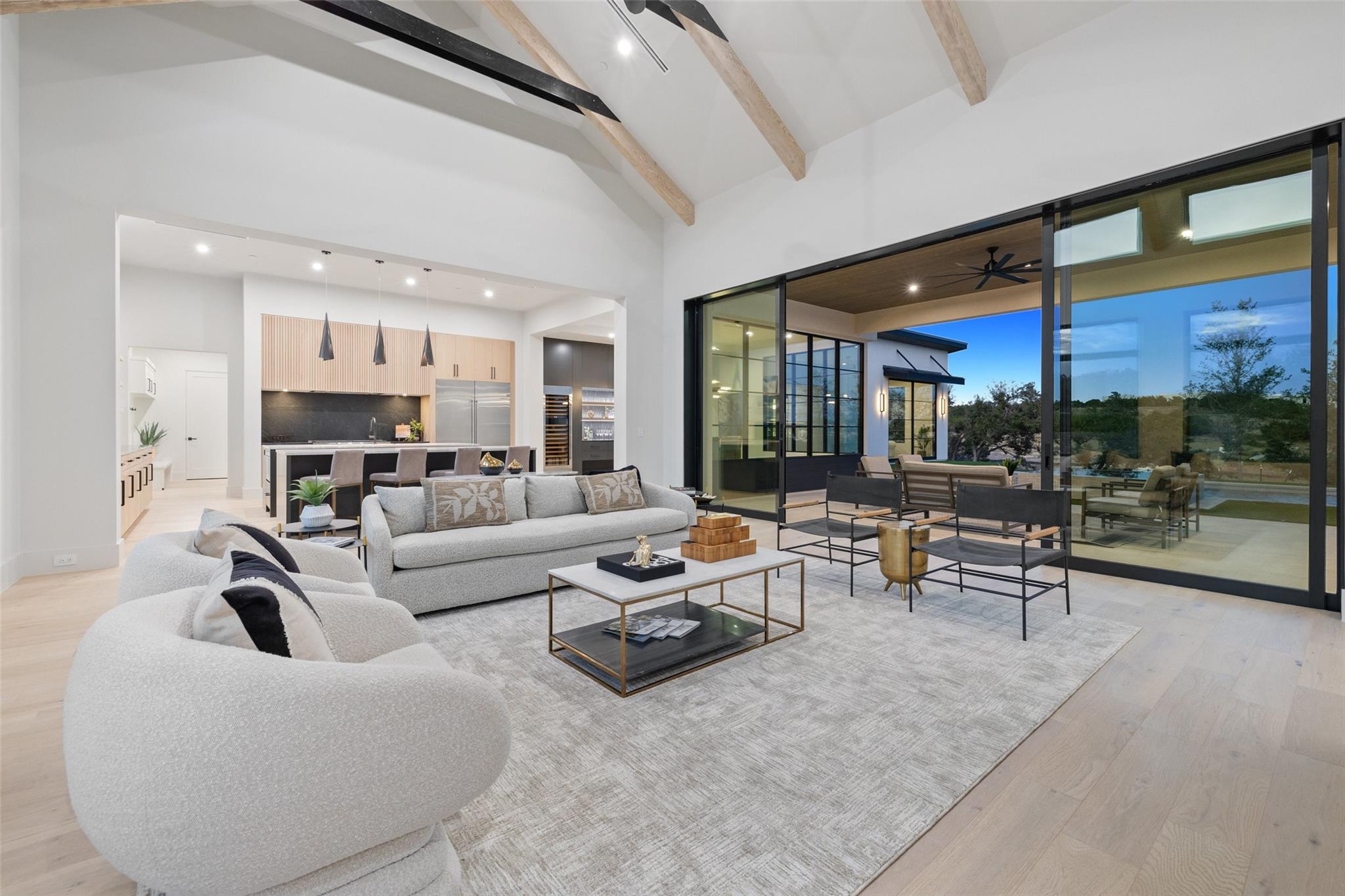 5801 Twin Peaks Trce, Austin, TX 78738