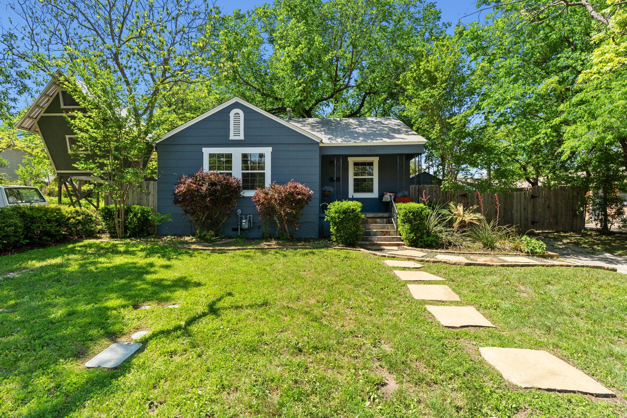 2108 Glendale Pl, Austin, TX 78704