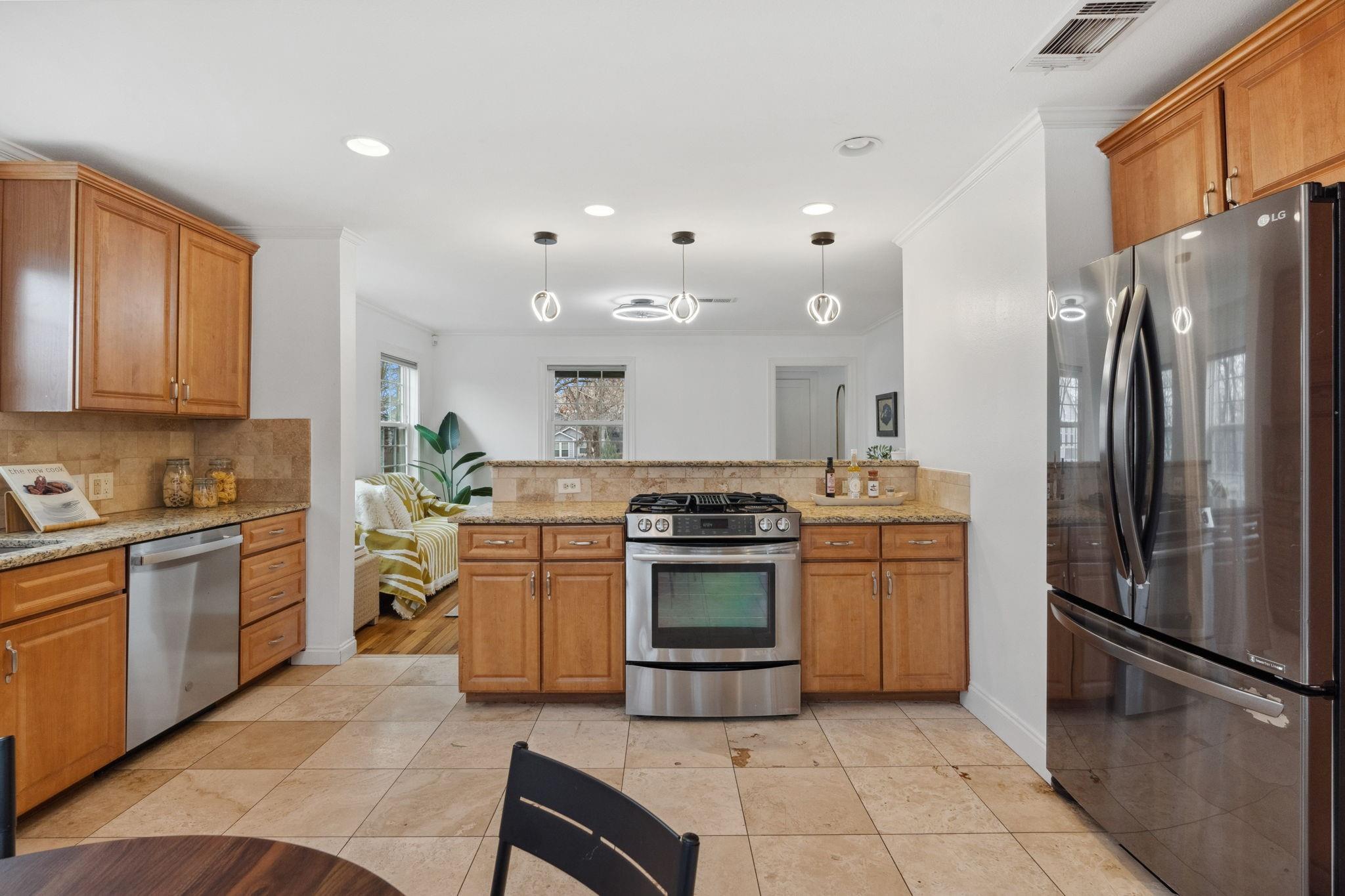 2108 Glendale Pl, Austin, TX 78704