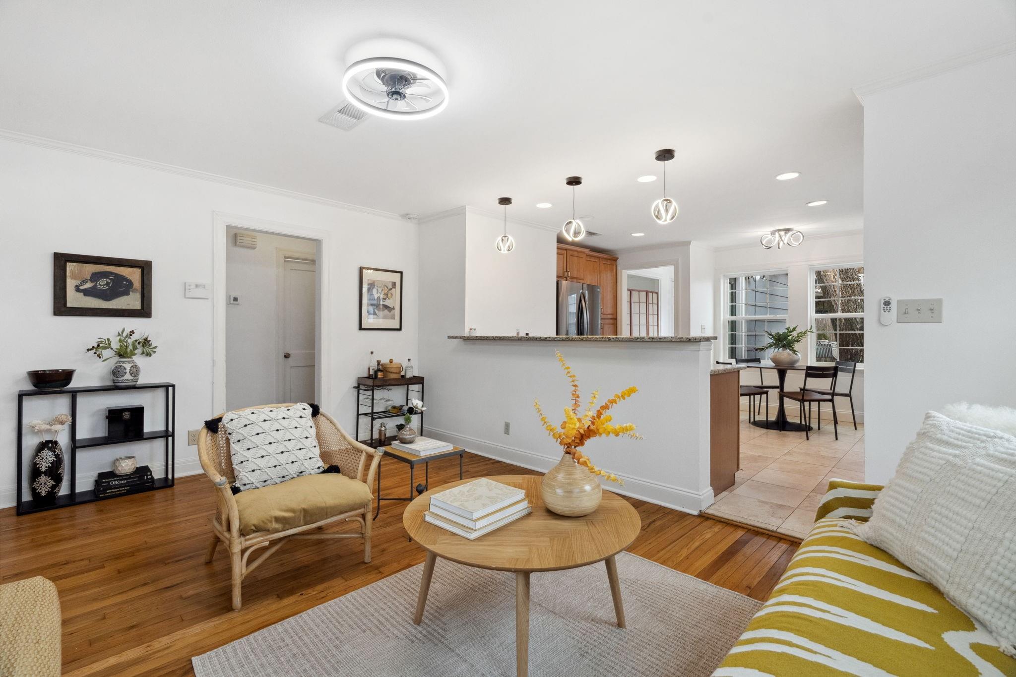 2108 Glendale Pl, Austin, TX 78704