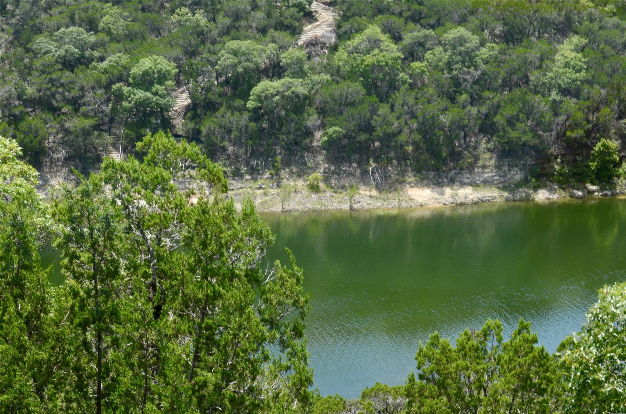 7224 Getaway Dr, Jonestown, TX 78645