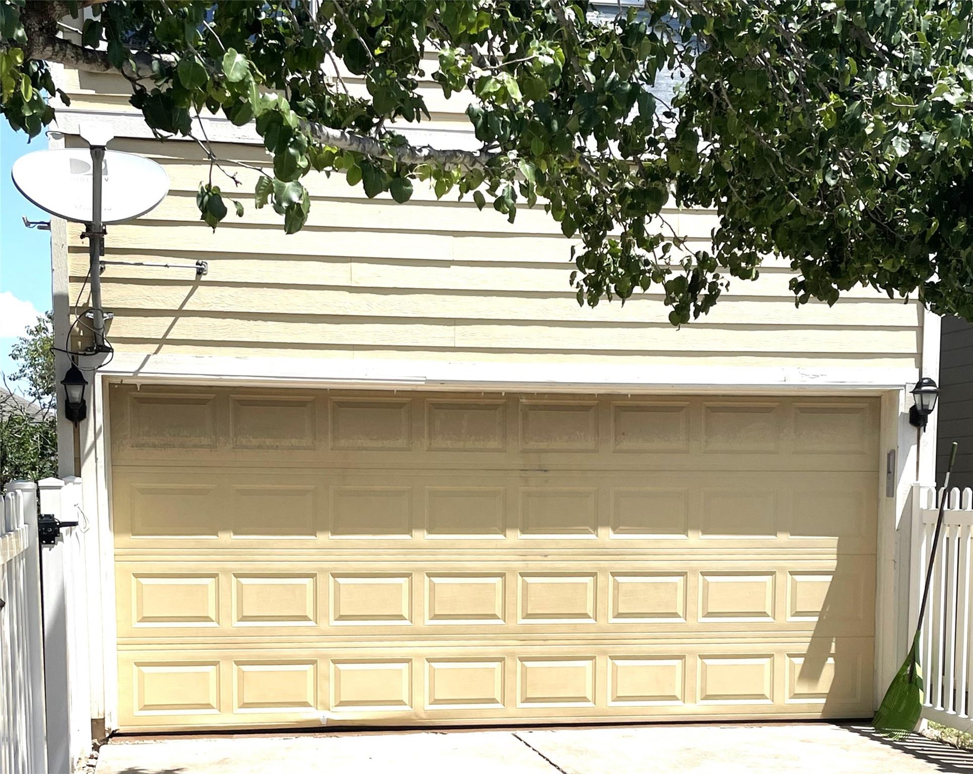 115A Auction Oak # A, Kyle, TX 78640