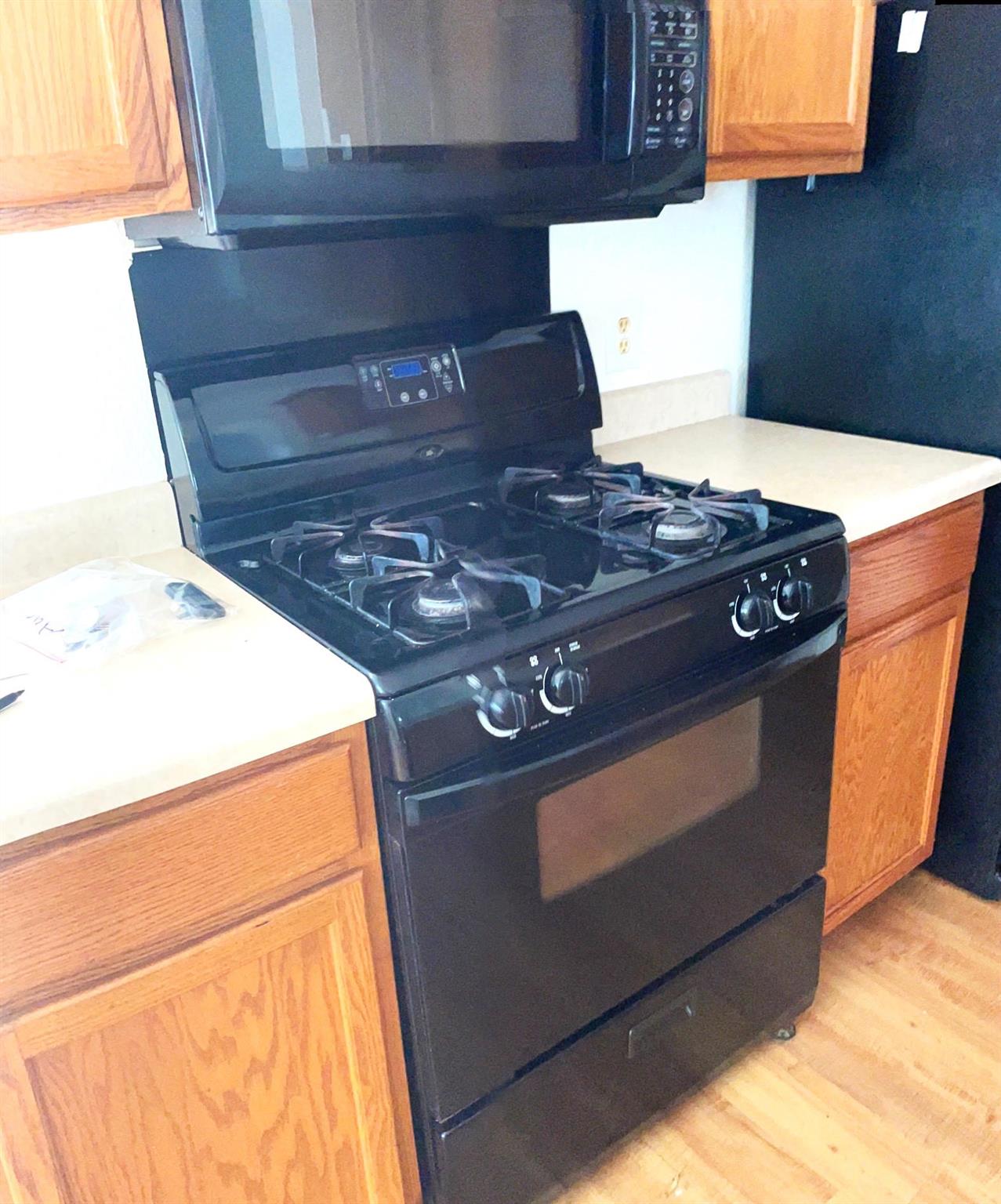 115A Auction Oak # A, Kyle, TX 78640