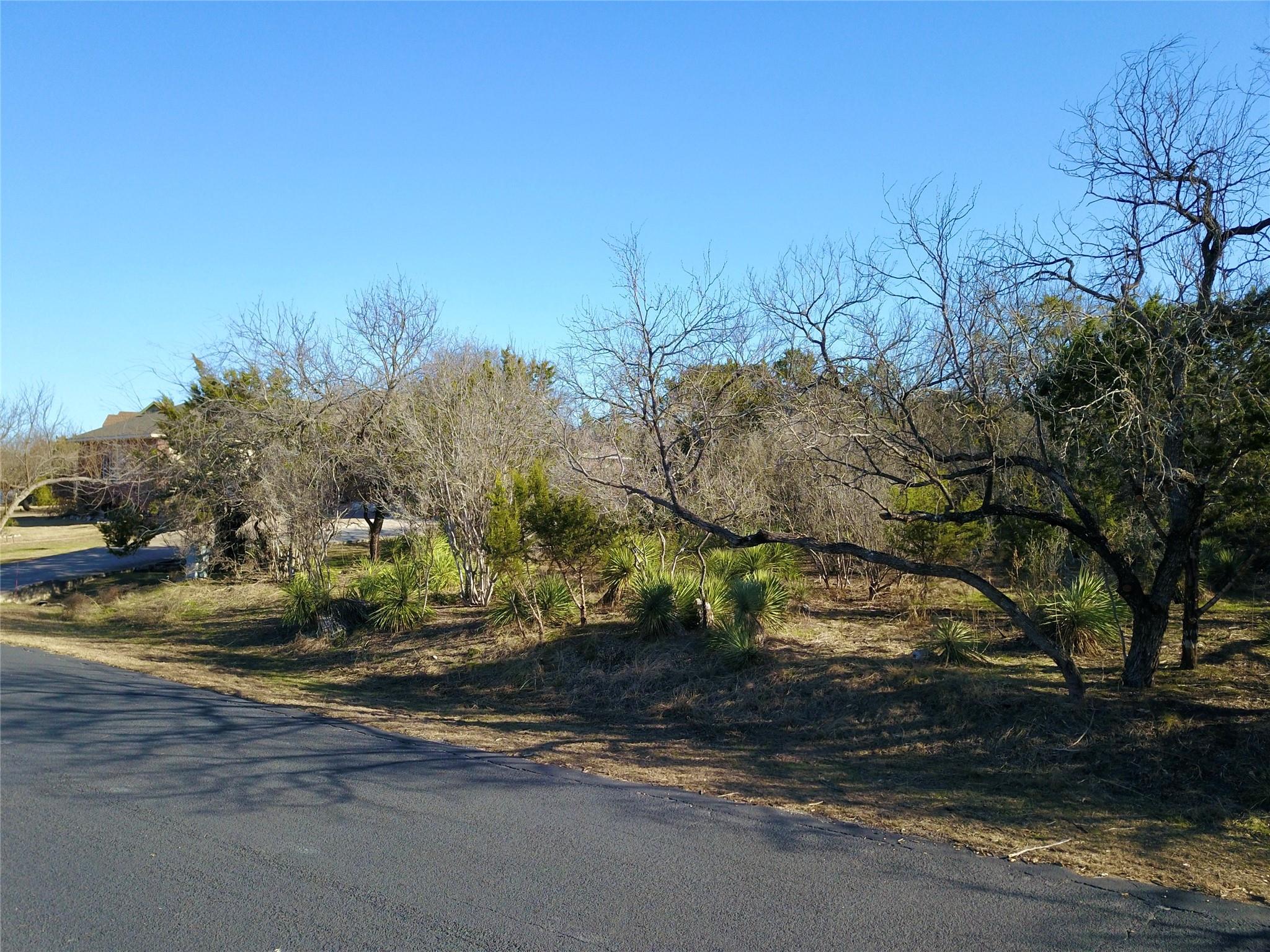 109 Cove Creek Dr, Spicewood, TX 78669