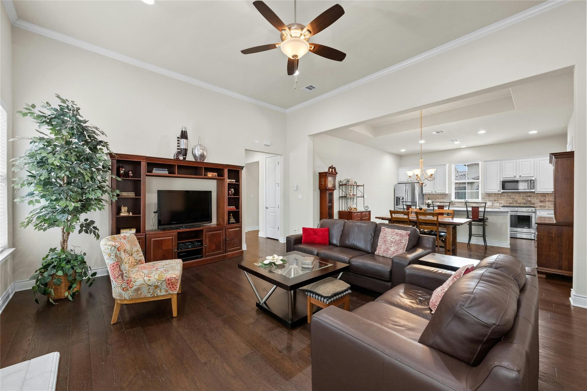 204 Delfino Cir # 42, Lakeway, TX 78734