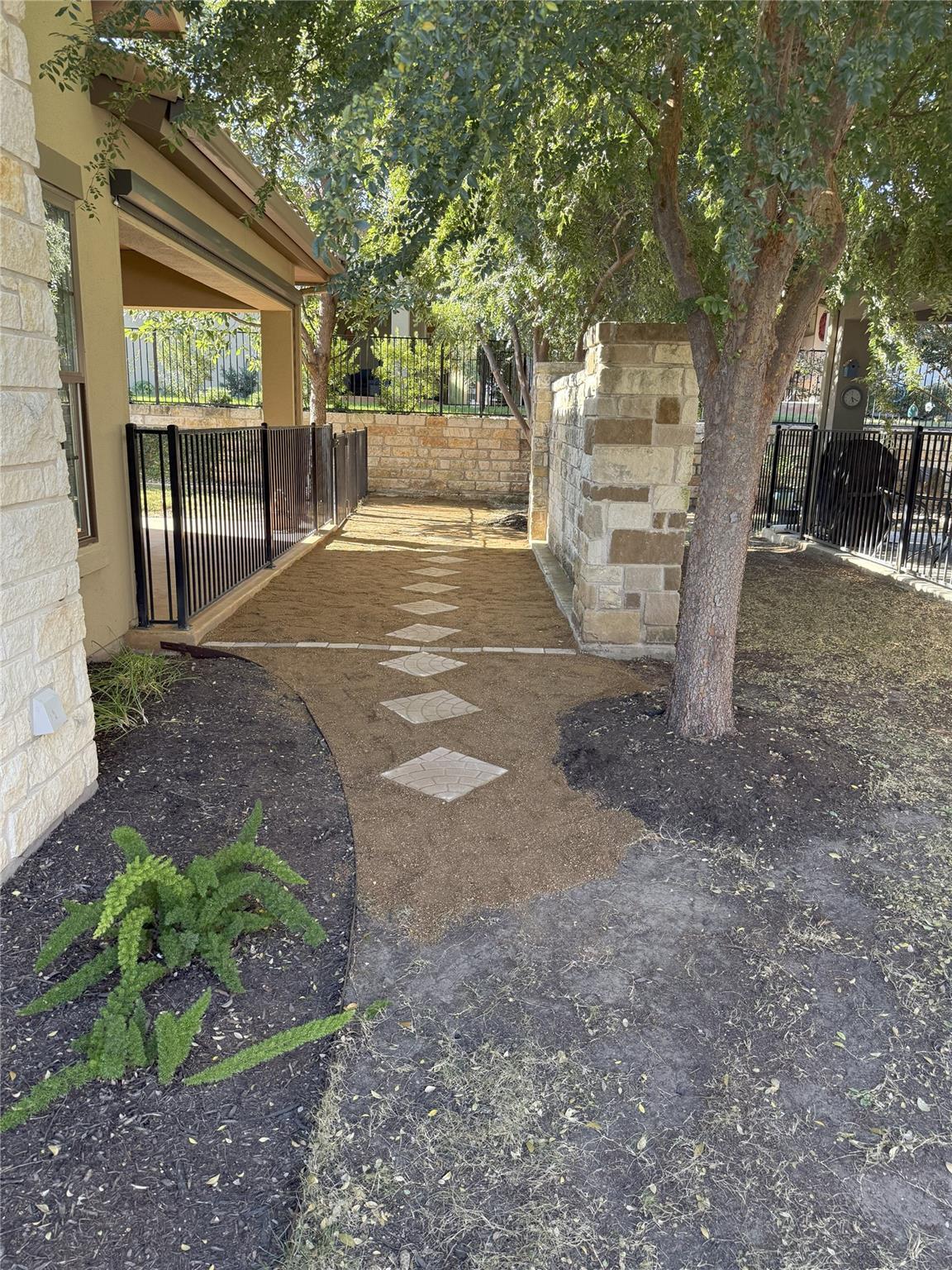 204 Delfino Cir, Lakeway, TX 78734