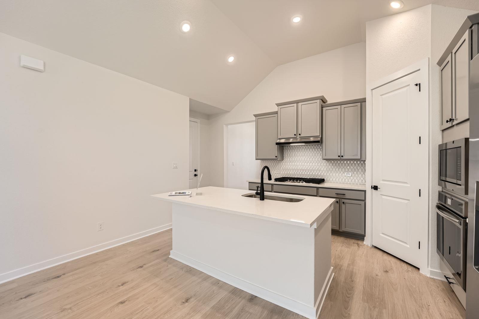 456 Brandywine Rd, Hutto, TX 78634