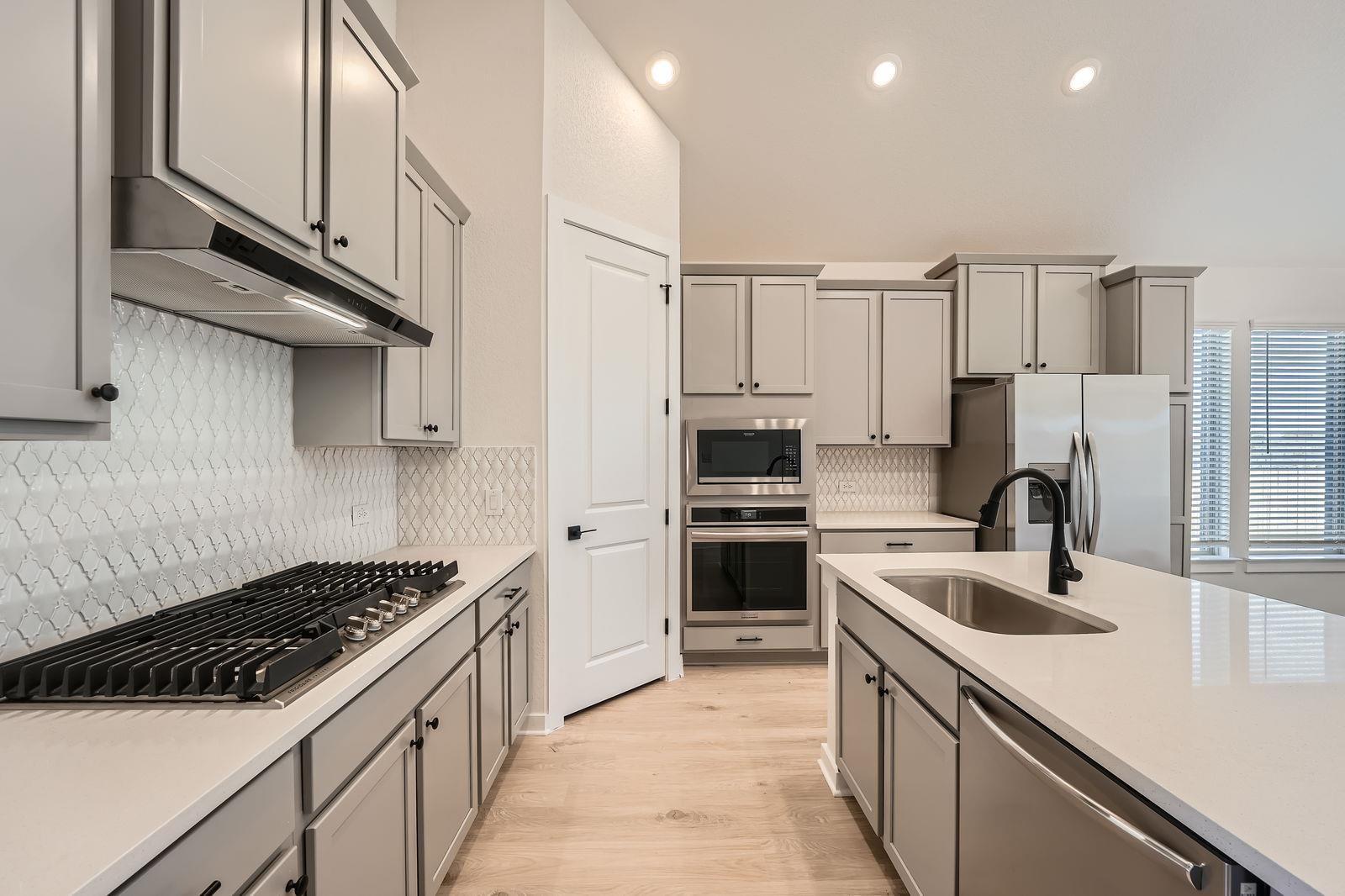 456 Brandywine Rd, Hutto, TX 78634