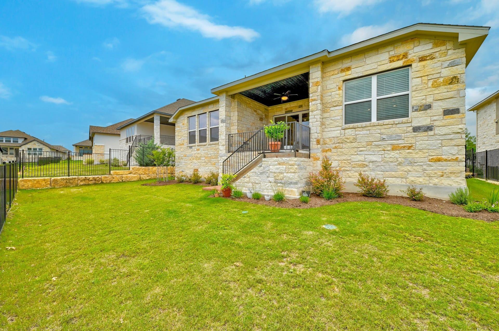 513 Elworth Path, Lakeway, TX 78738