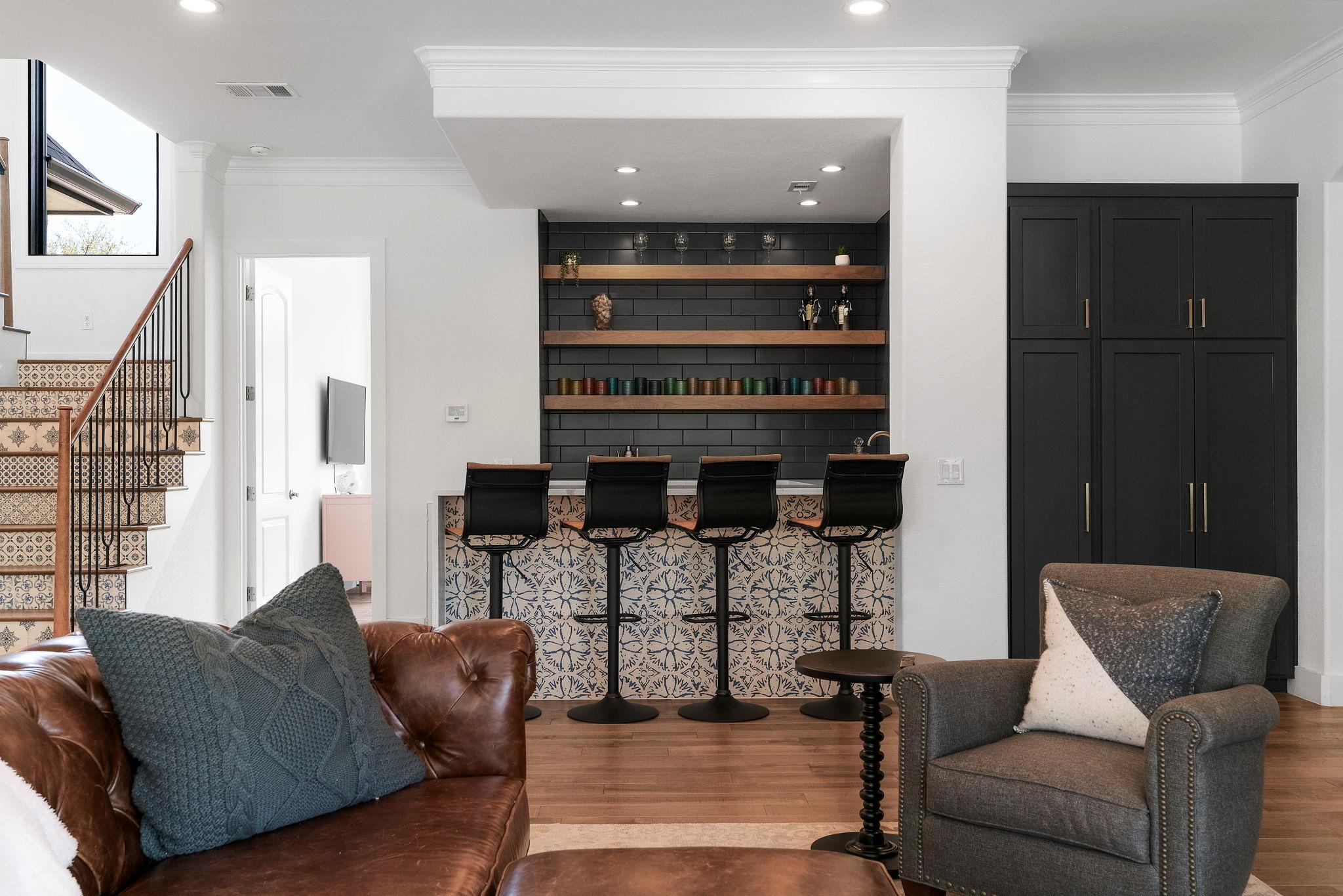 551 Pemberton Way, Austin, TX 78737