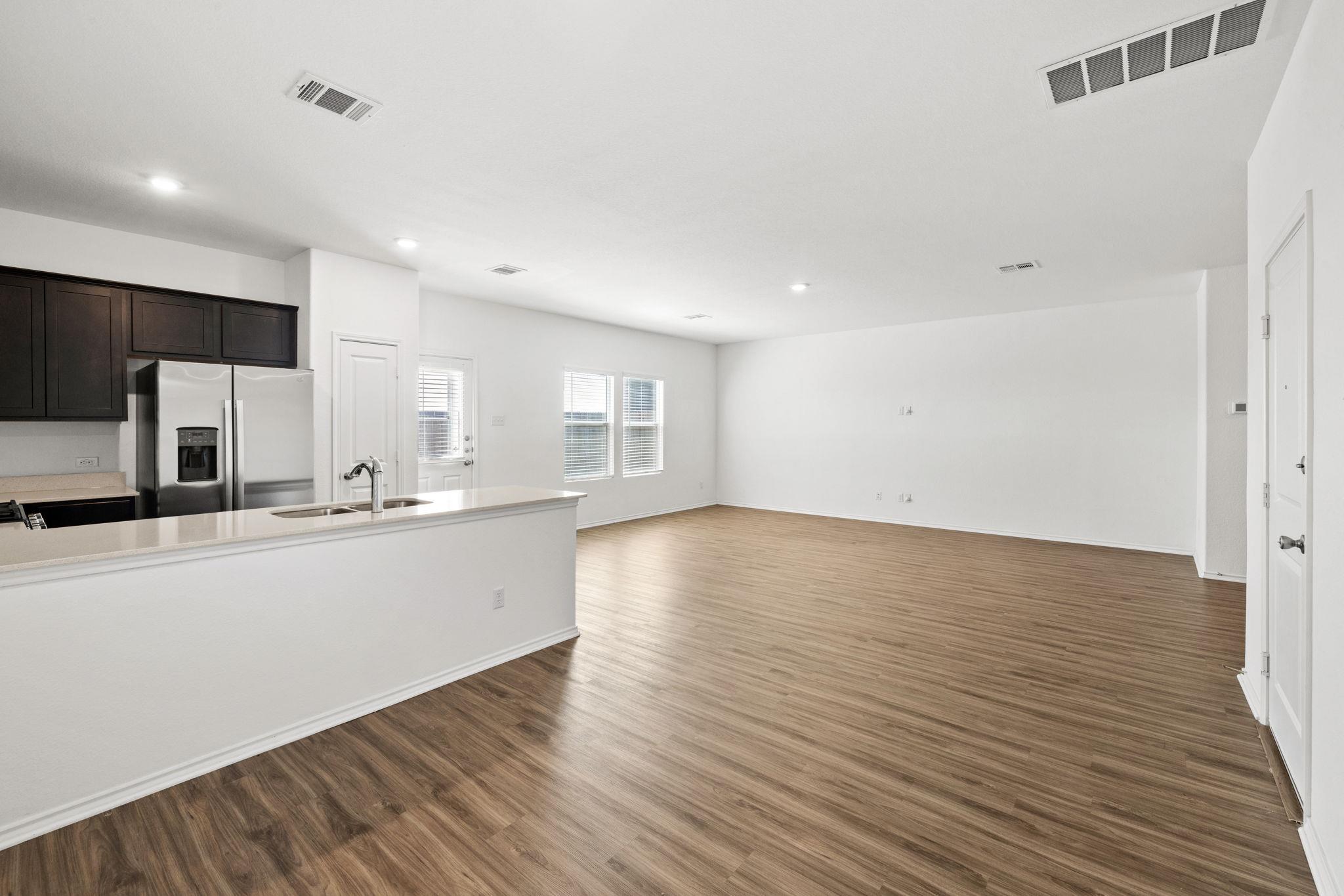 117 Citrine Crst, Maxwell, TX 78656
