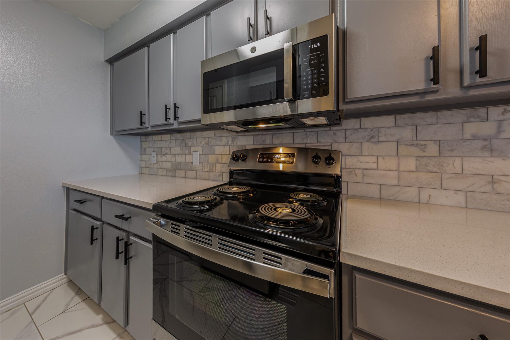 501 W 26th St # 103, Austin, TX 78705