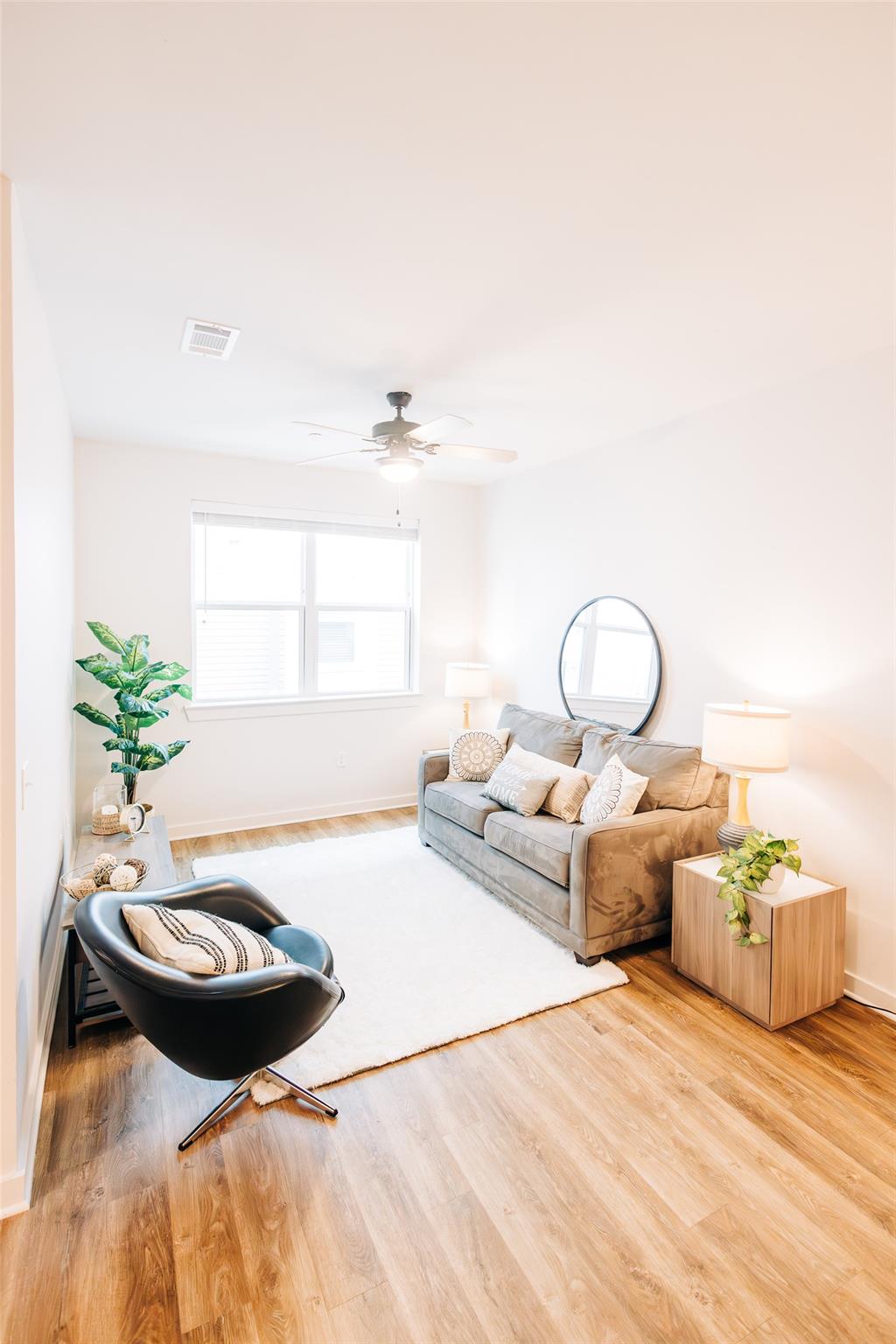 7051 Meadow Lake Blvd # 4102, Austin, TX 78744