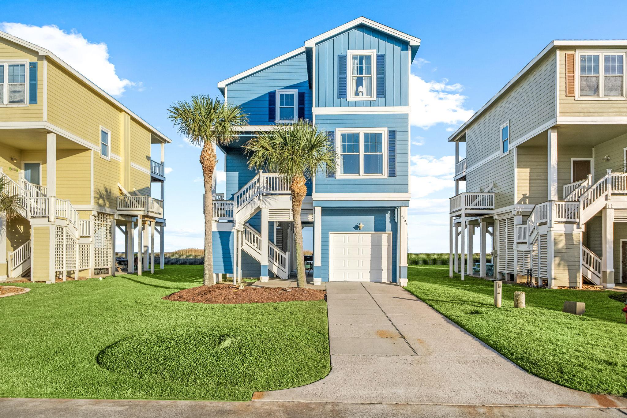4223 King Rail Cir, Galveston, TX 77554