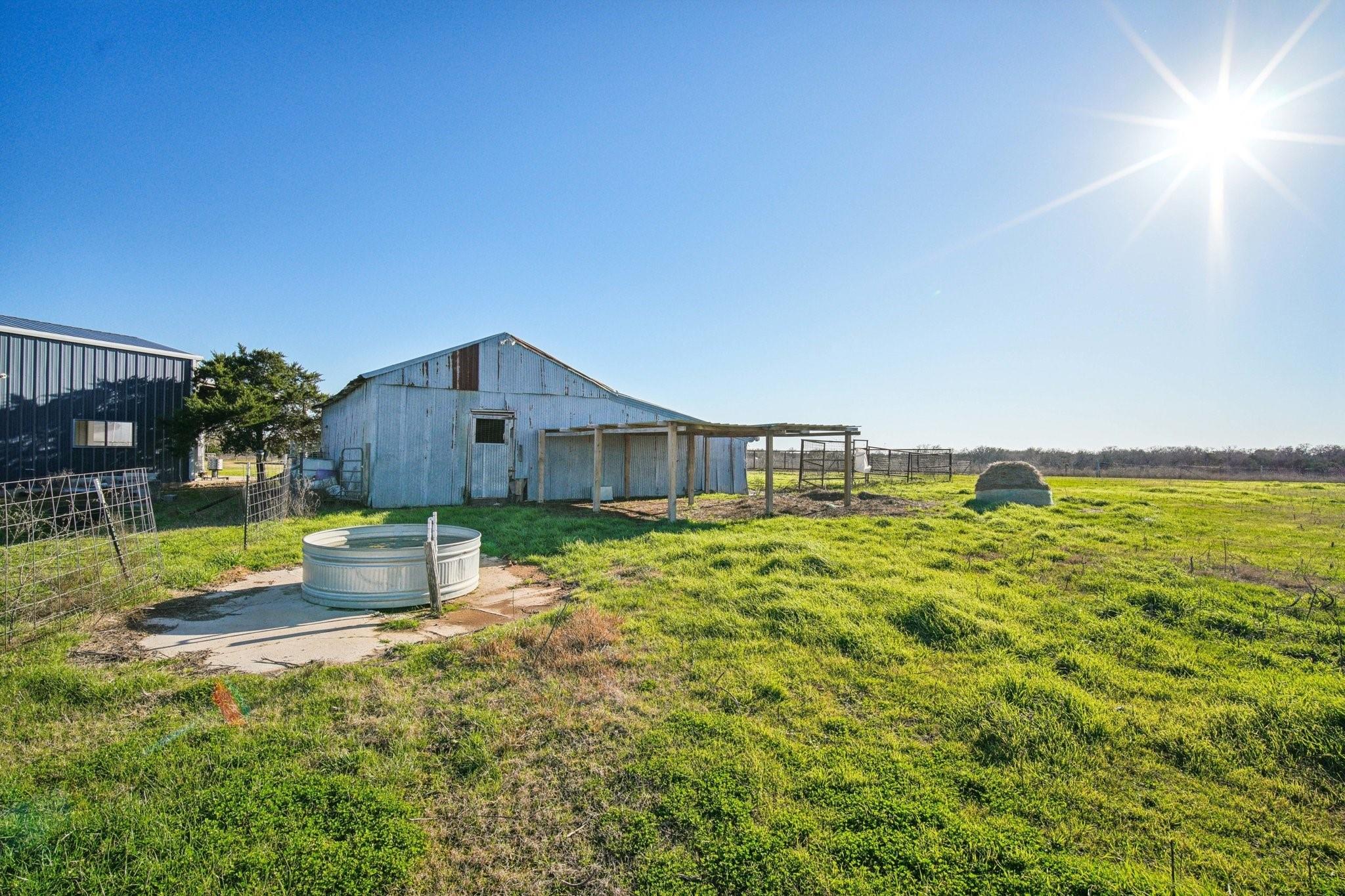 2200 Highway 21 E, Paige, TX 78659