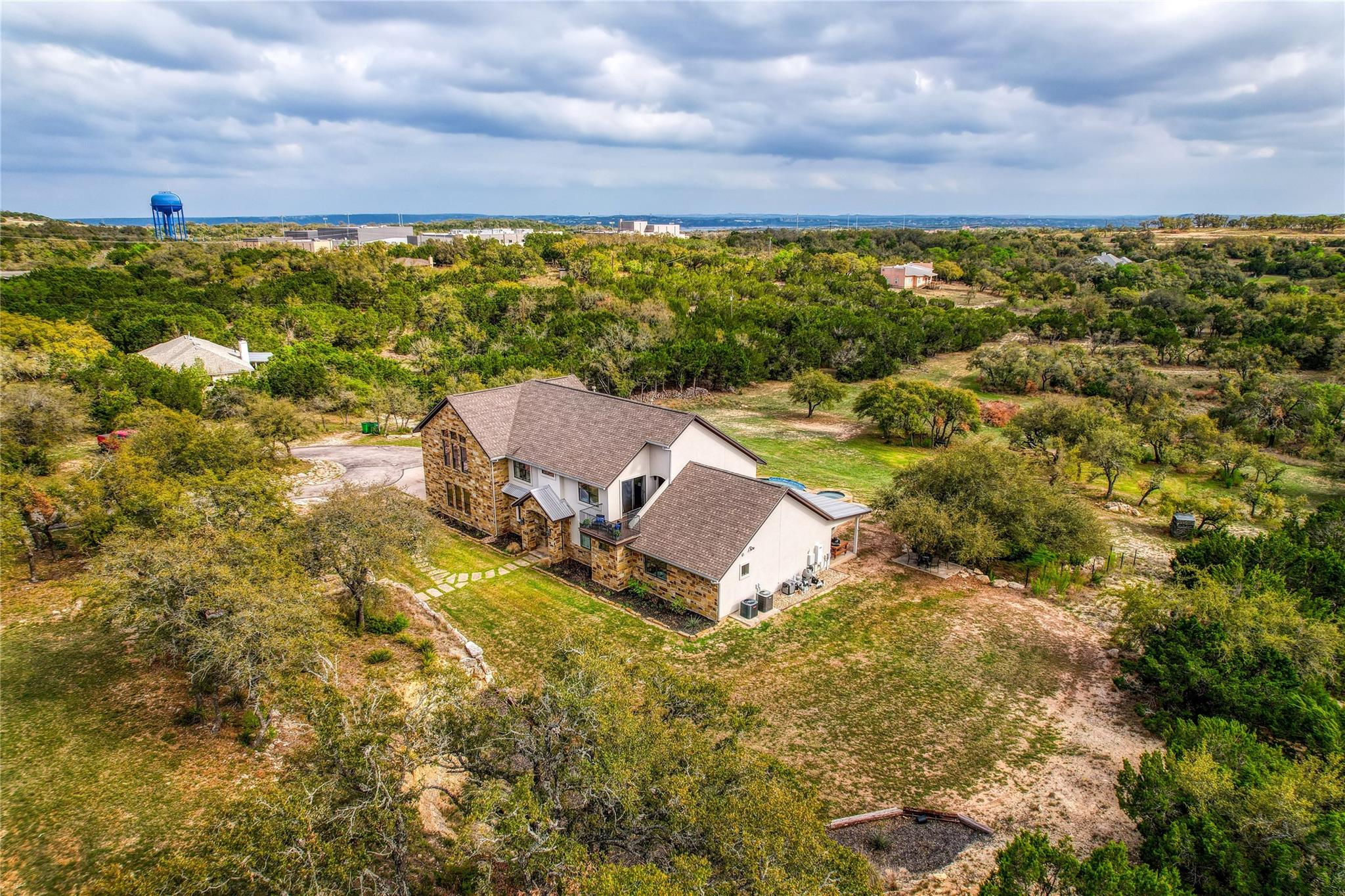 19911 Rancho Cielo Ct, Lago Vista, TX 78645