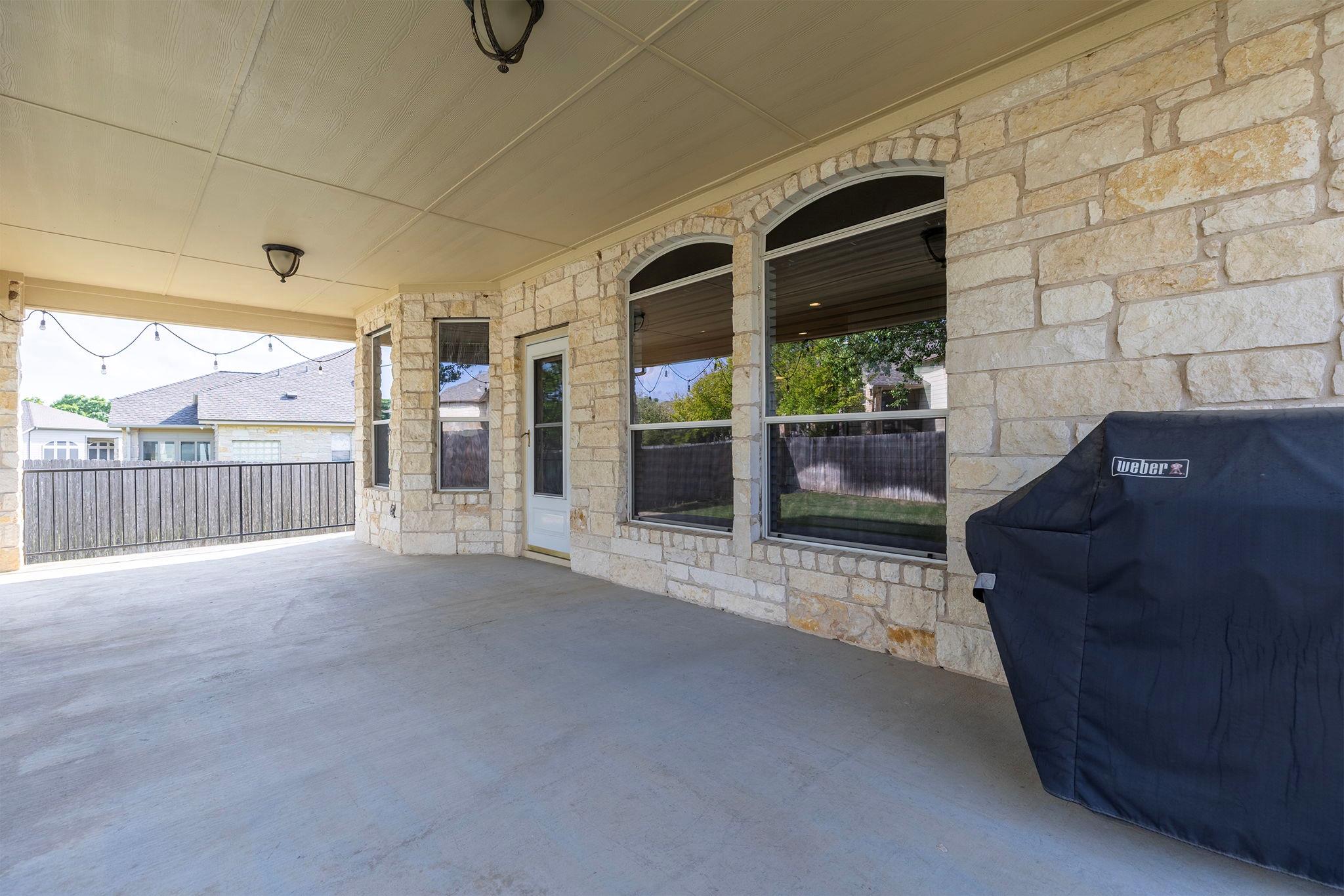 2129 Aaron Ross Way, Round Rock, TX 78665